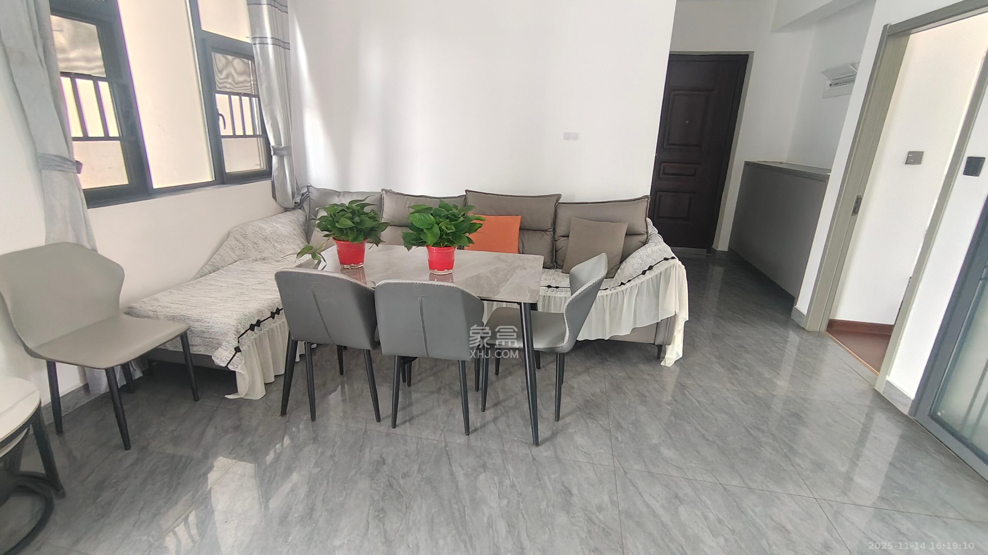 中建钰和城  3室2厅2卫    3200.0元/月室内图