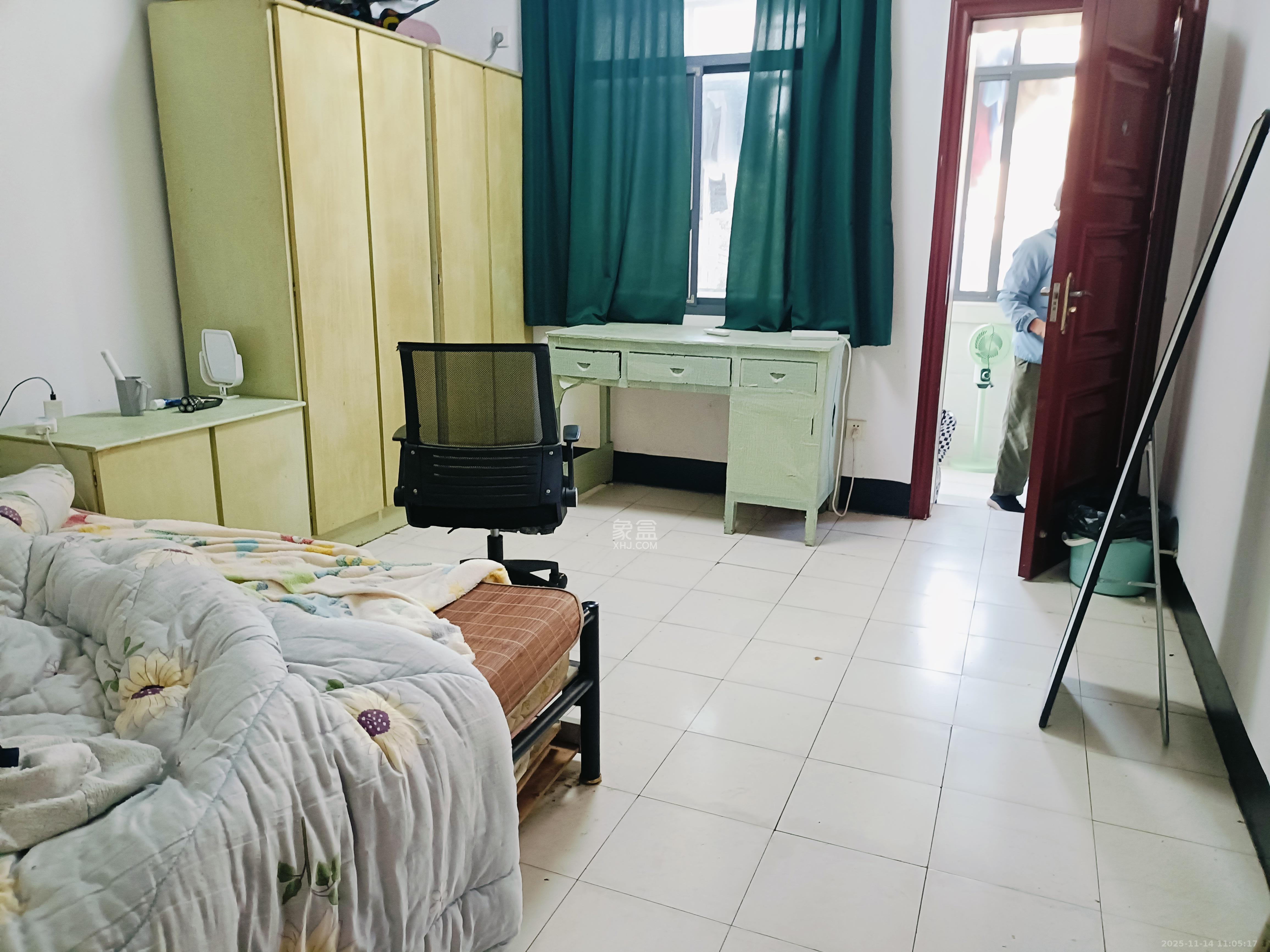 东风路新二村  2室1厅1卫    1400.0元/月