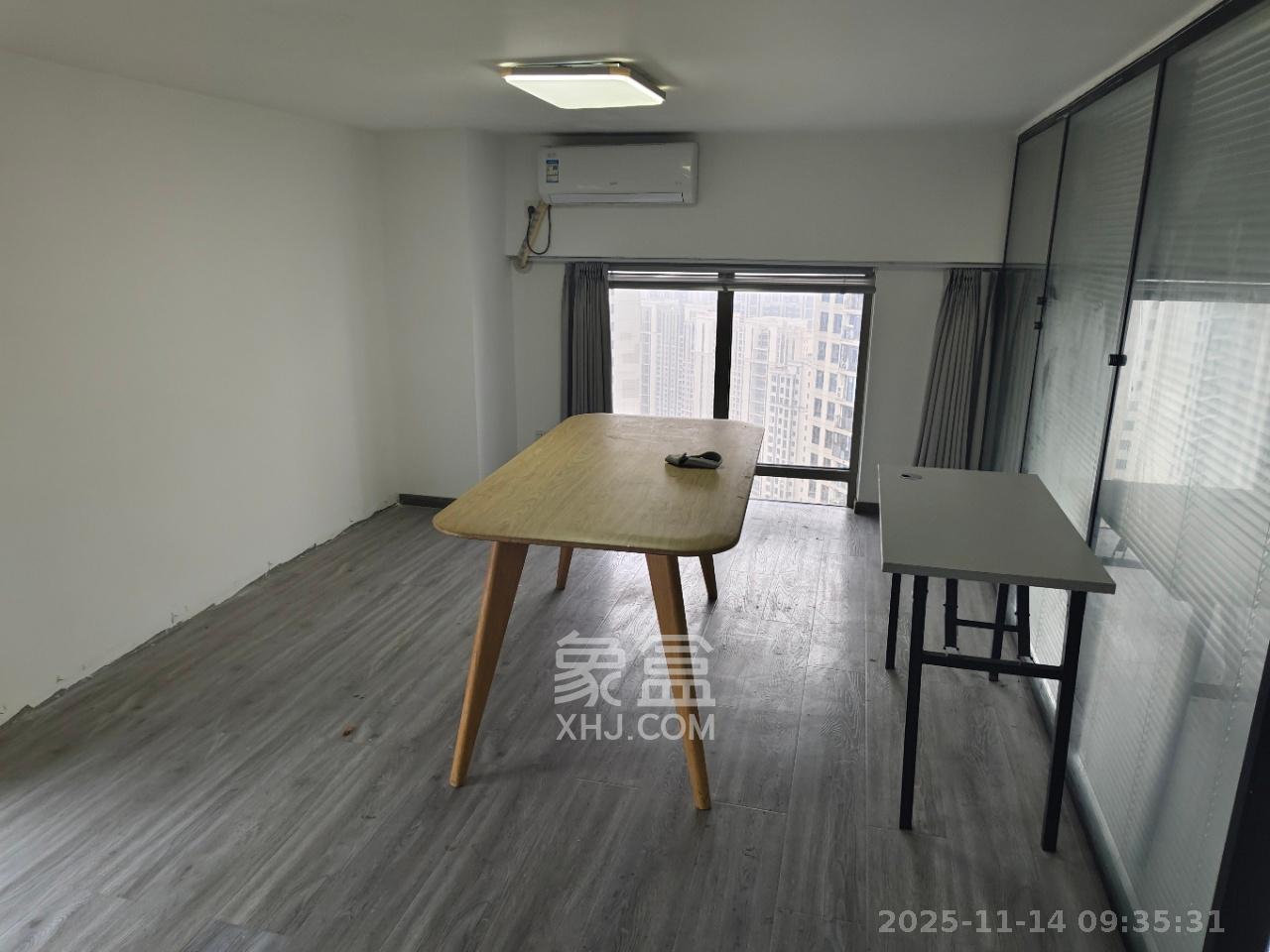 梅溪湖金茂湾  2室1厅2卫    3200.0元/月室内图