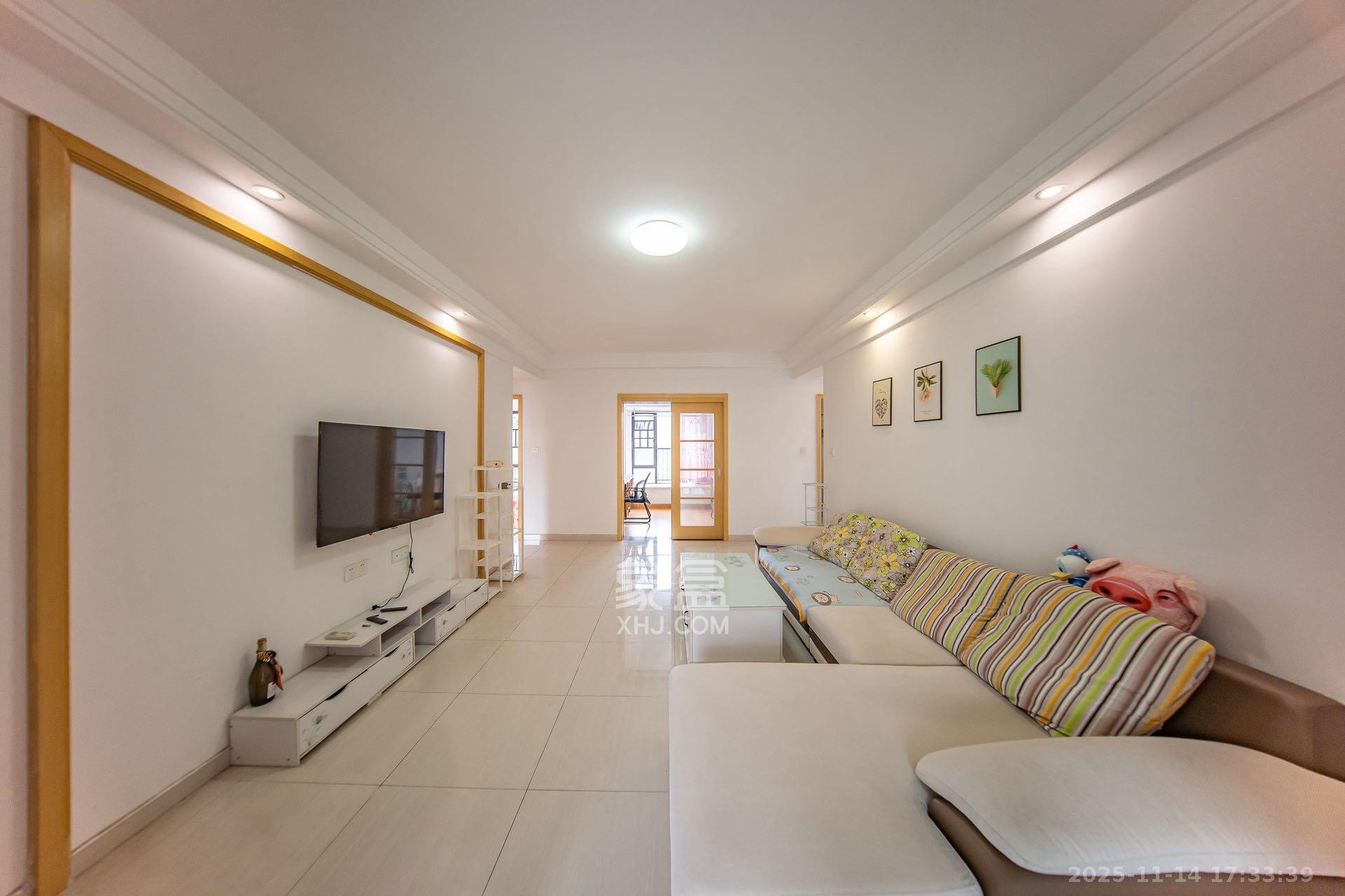 中海国际四期 3室2厅2卫 2300.0元/月 中海国际四期 3室2厅2卫 2300.0元/月室内图