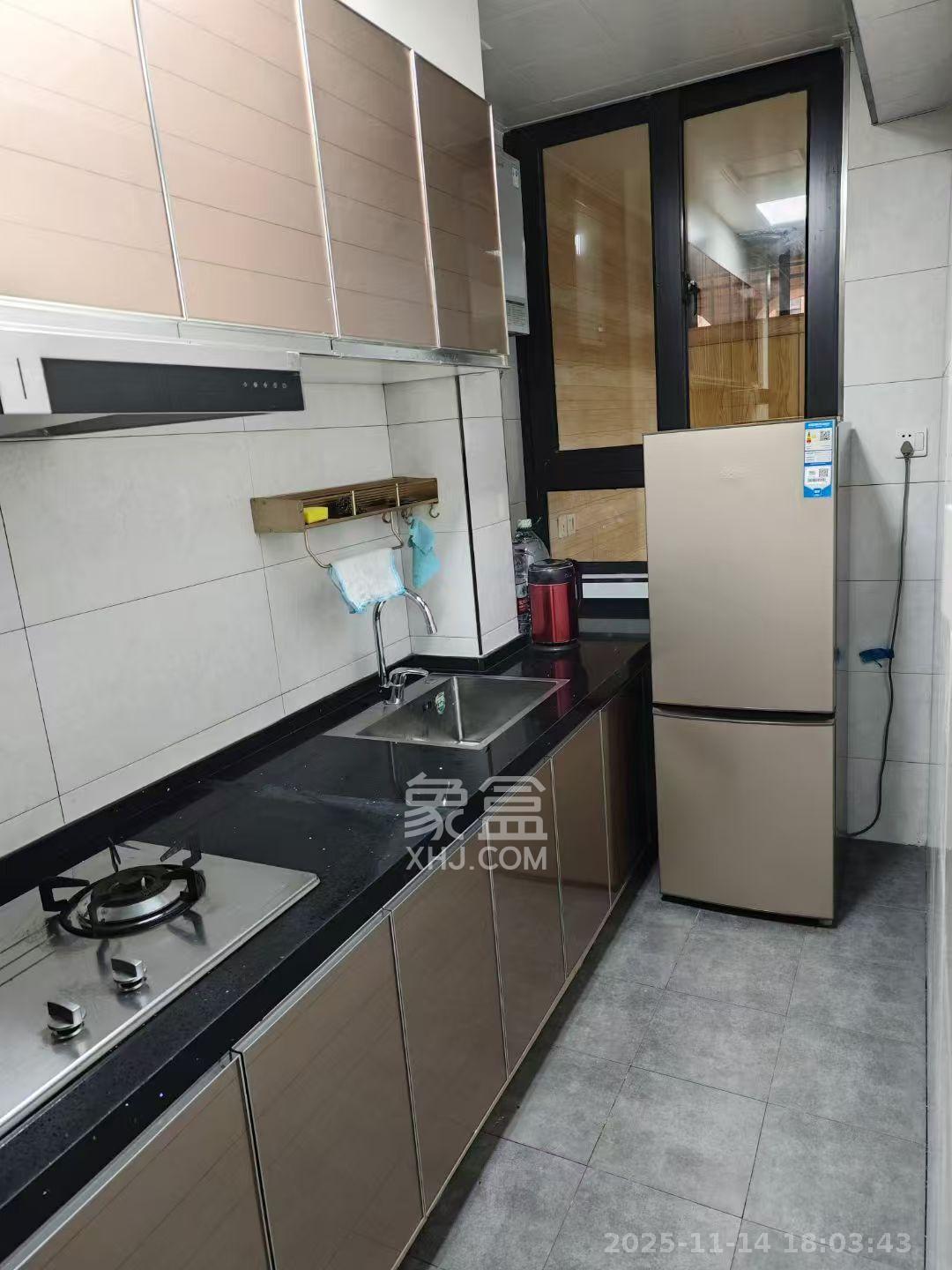 中信凯旋蓝岸（中信新城三期）  1室1厅1卫    1400.0元/月室内图