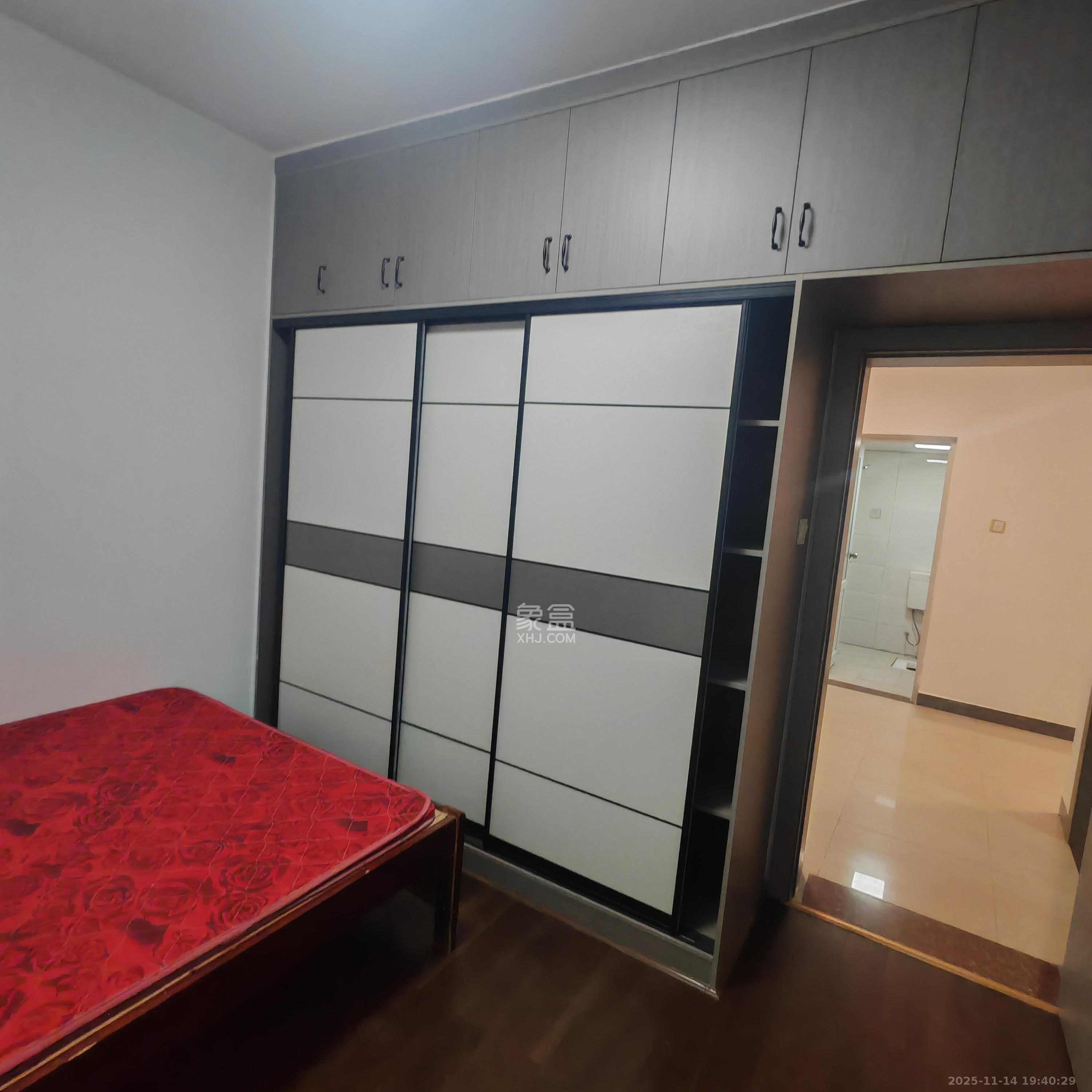 洋湖景园  2室1厅1卫    2100.0元/月室内图