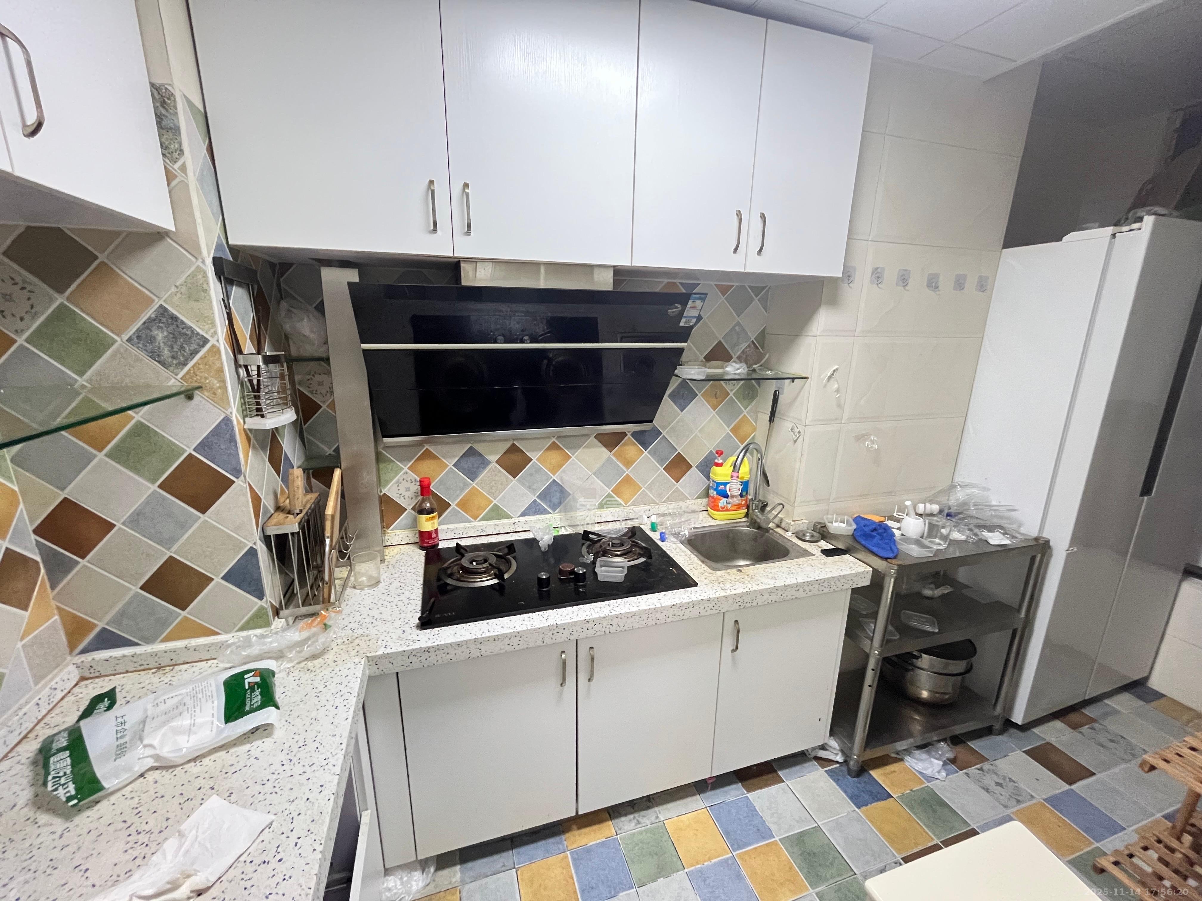 钱隆世家 1室0厅0卫 2000.0元/月 钱隆世家 1室0厅0卫 2000.0元/月室内图