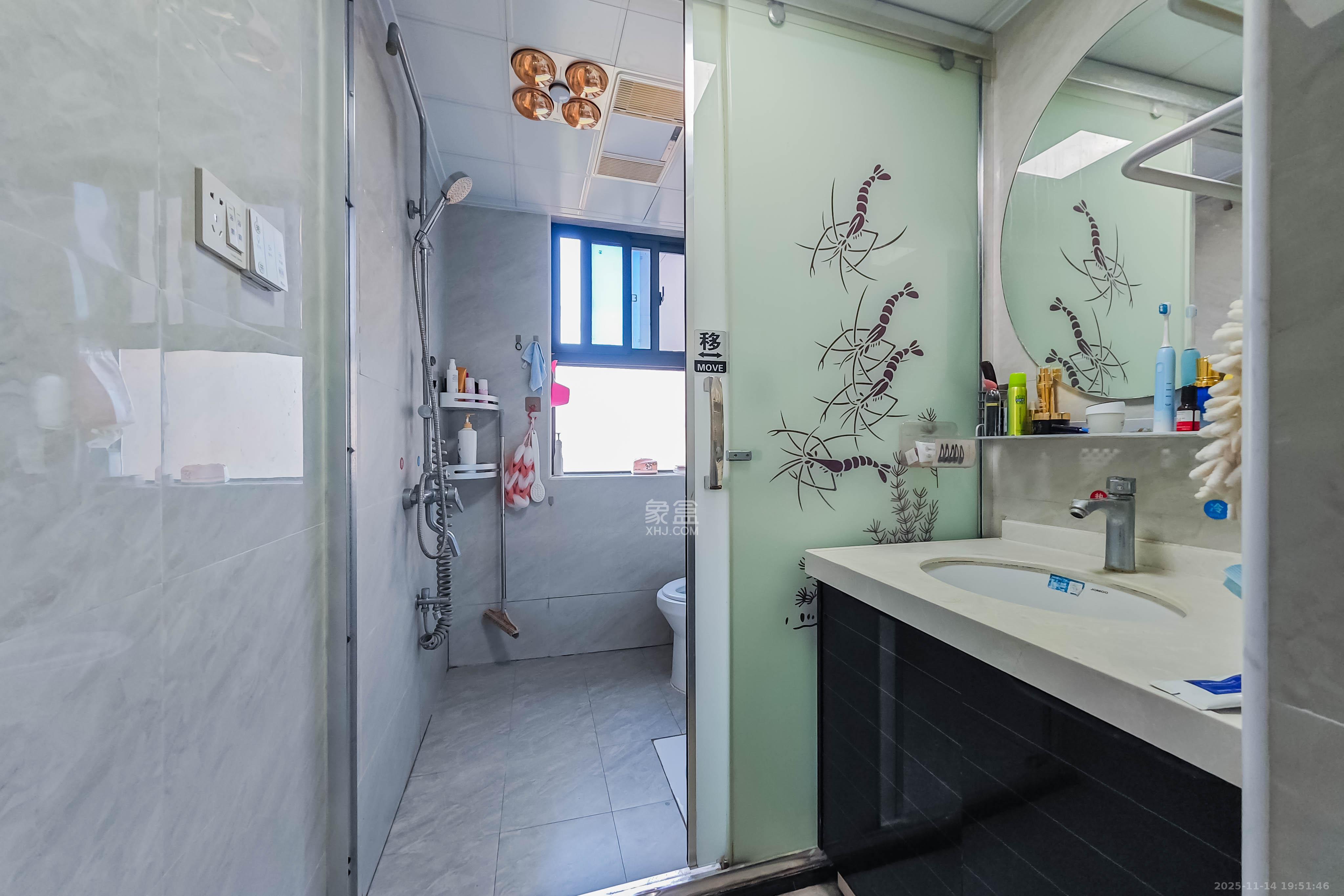 龙吉湾小区（龙瑞尚苑）  3室2厅1卫    78.0万卫生间