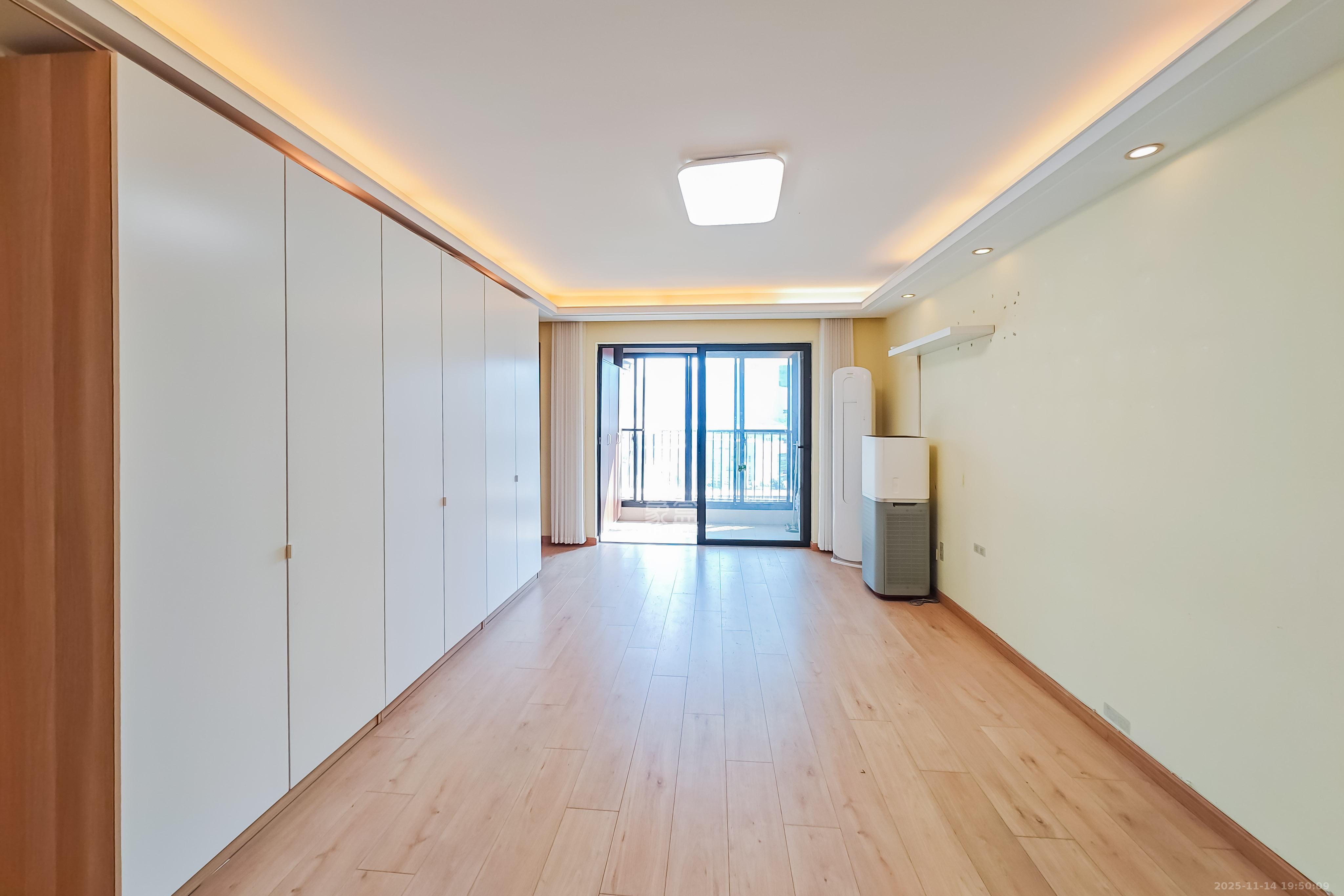 万科金域华府一期 3室2厅1卫 92.0万 万科金域华府一期 3室2厅1卫 92.0万客厅