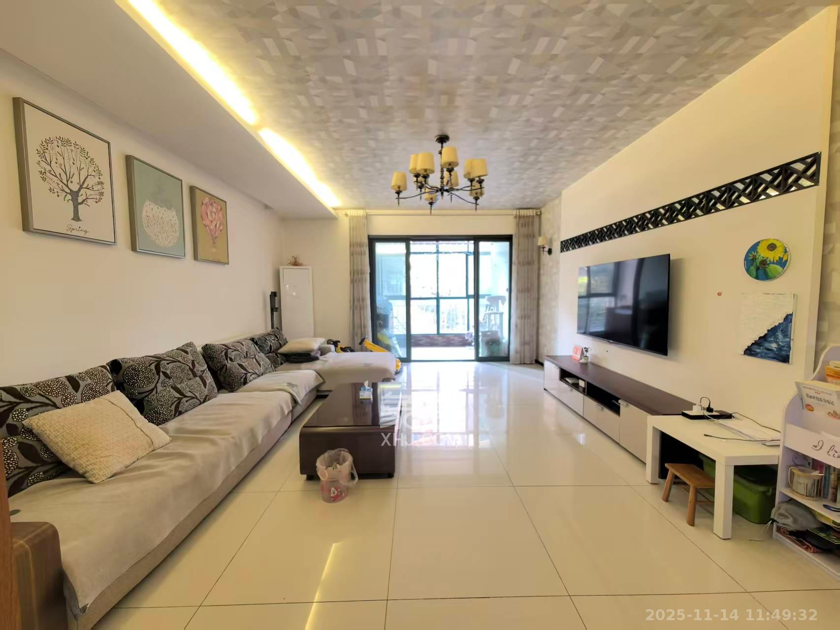 亚华香舍花都  4室2厅2卫    155.0万