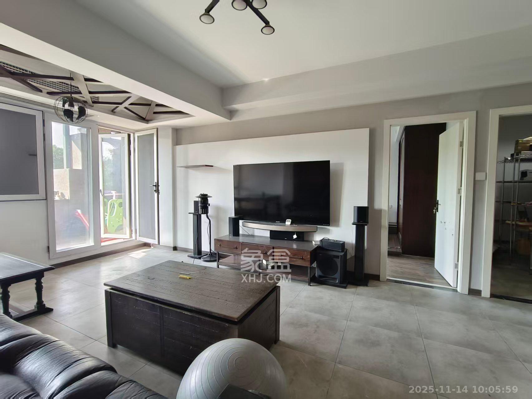 美洲故事高层 6室2厅2卫 5500.0元/月 美洲故事高层 6室2厅2卫 5500.0元/月室内图