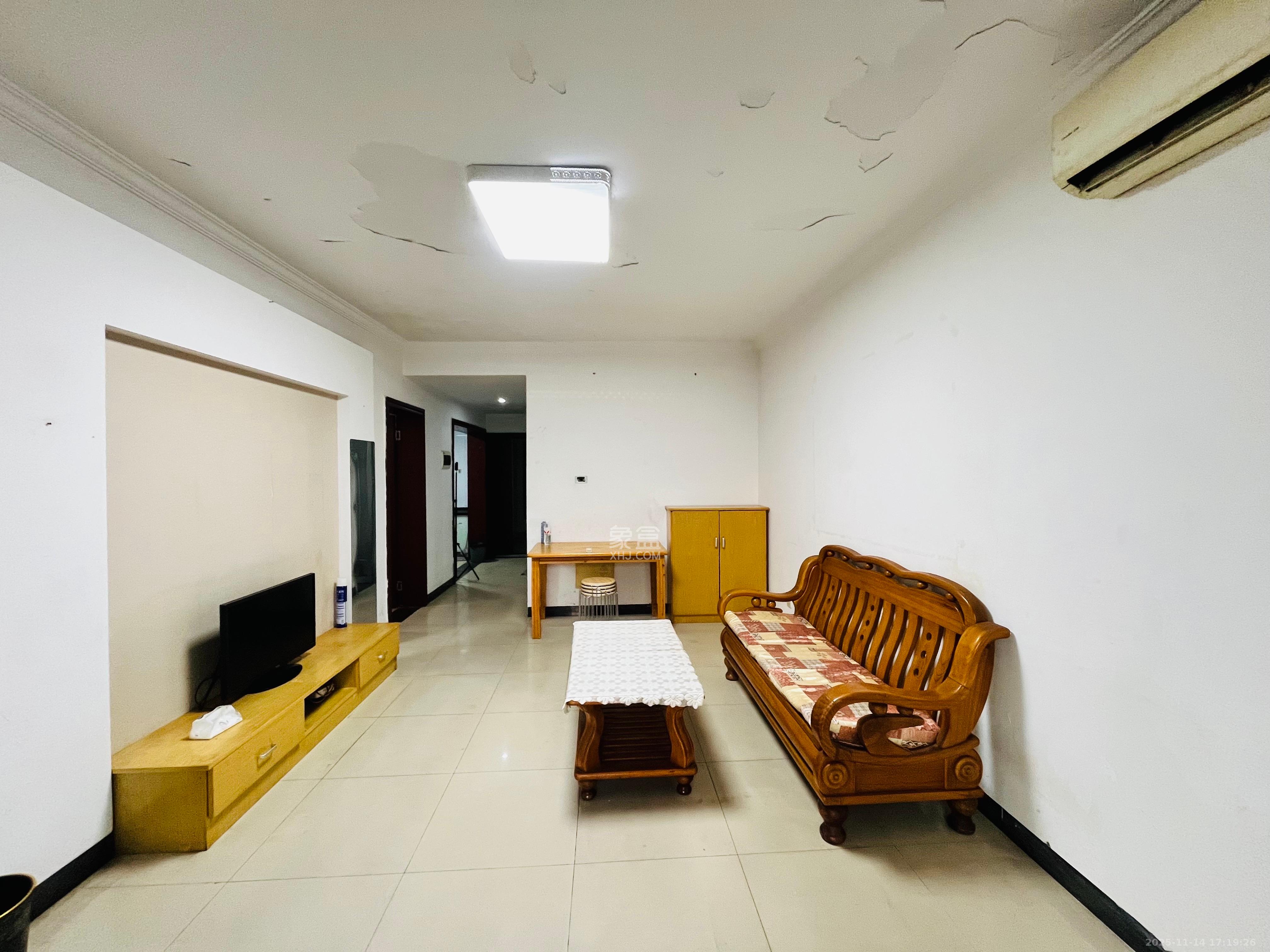 克拉美丽山庄(晟领国际) 2室2厅1卫 1600.0元/月 克拉美丽山庄(晟领国际) 2室2厅1卫 1600.0元/月室内图