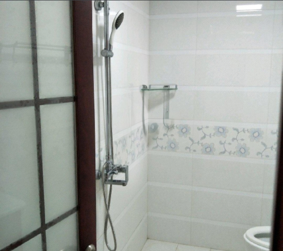 宁江花园 3室2厅2卫 2600.0元/月 宁江花园 3室2厅2卫 2600.0元/月室内图