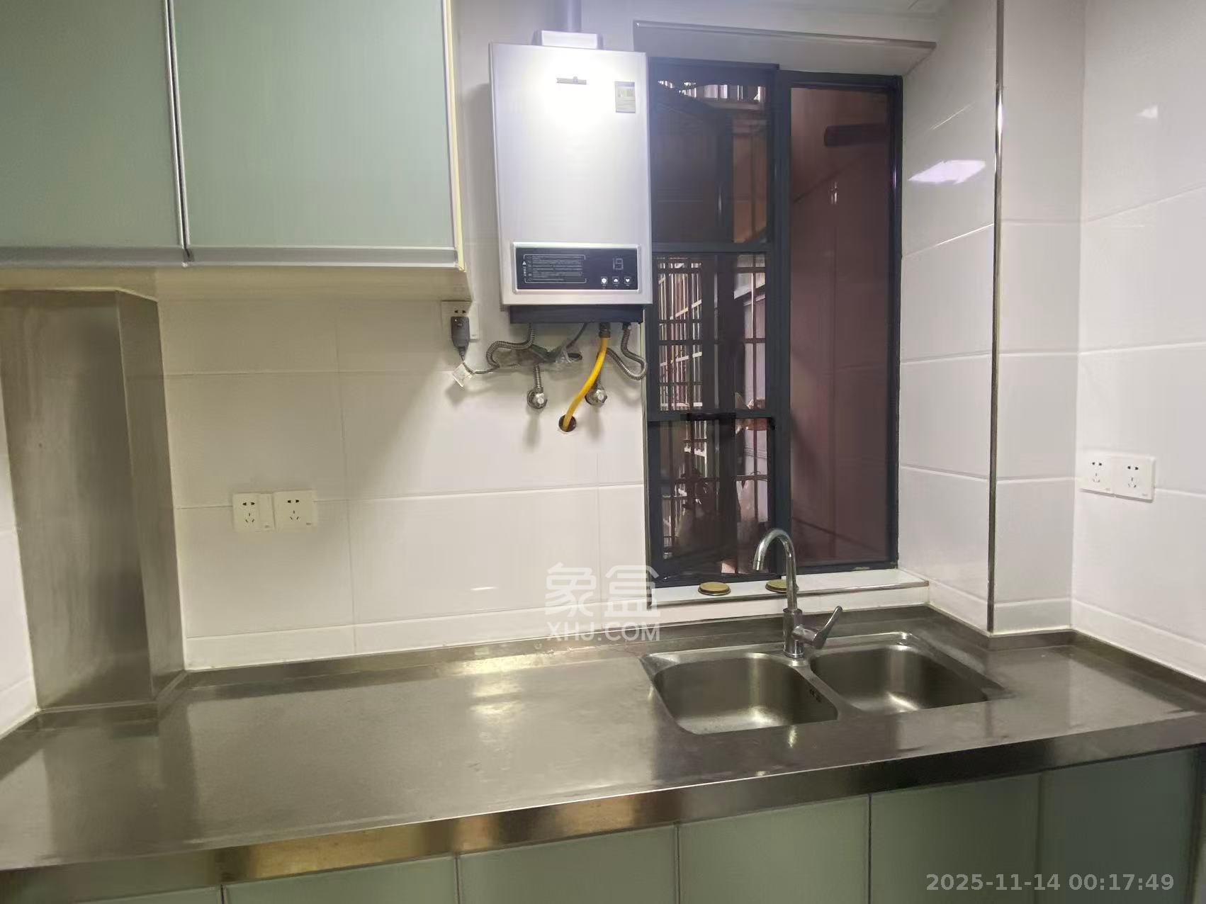 岳华新苑 2室2厅1卫 2200.0元/月 岳华新苑 2室2厅1卫 2200.0元/月室内图