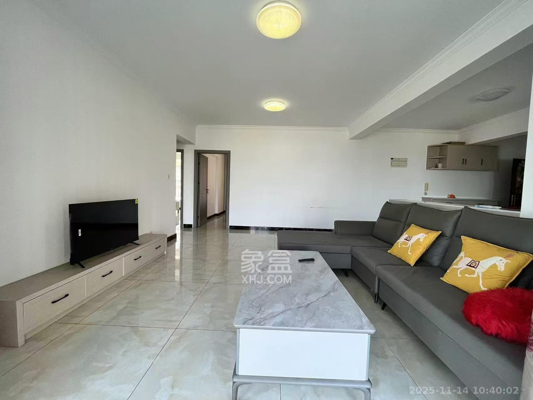 和润园一、二期 3室1厅2卫 2000.0元/月 和润园一、二期 3室1厅2卫 2000.0元/月室内图