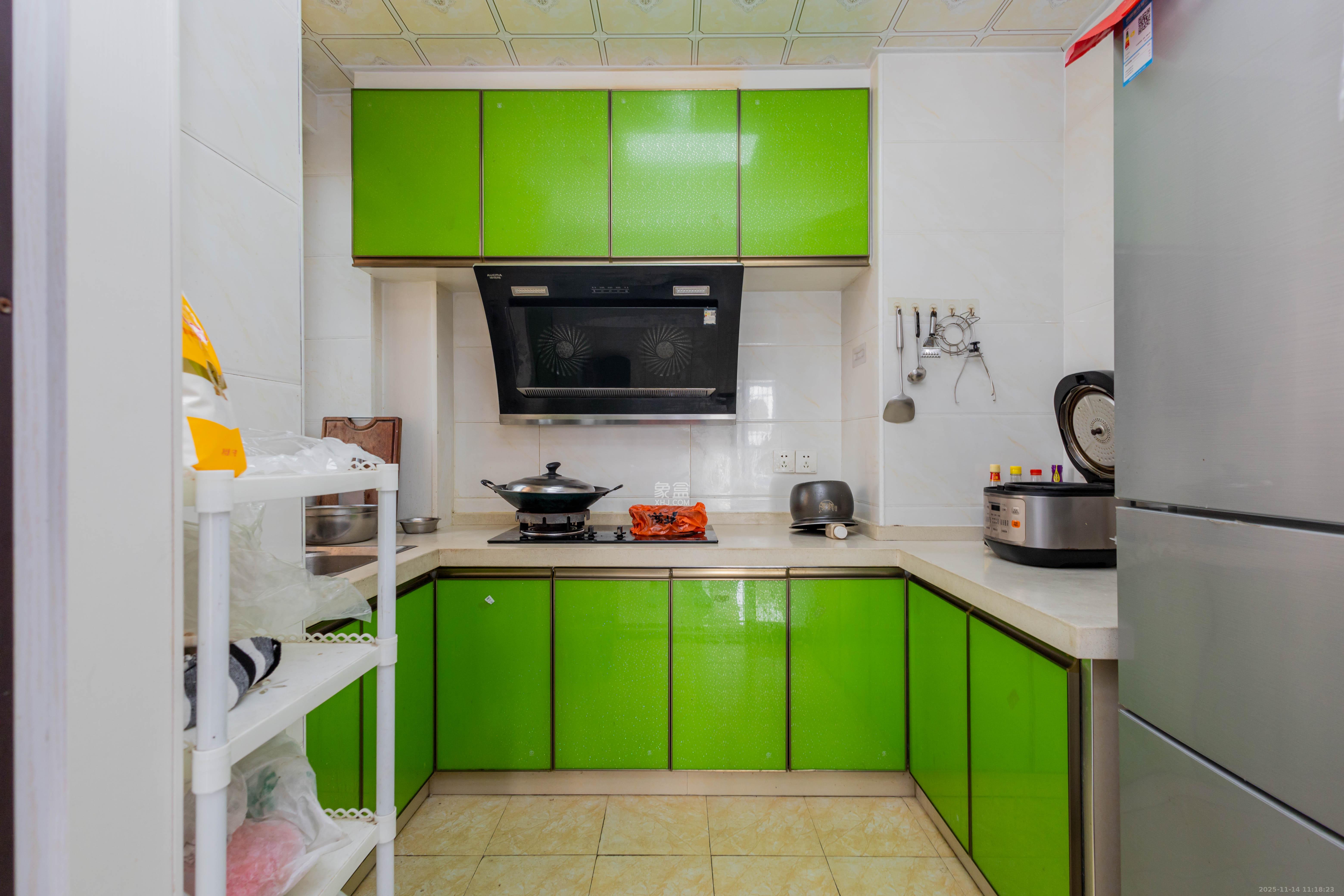 佳美紫郡  2室2厅1卫    49.8万厨房