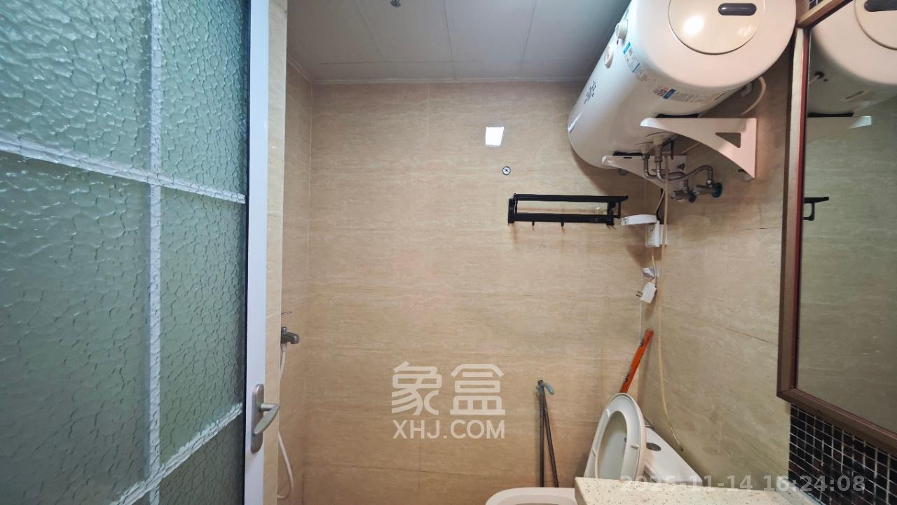 五江天街北区 1室1厅1卫 1200.0元/月 五江天街北区 1室1厅1卫 1200.0元/月室内图