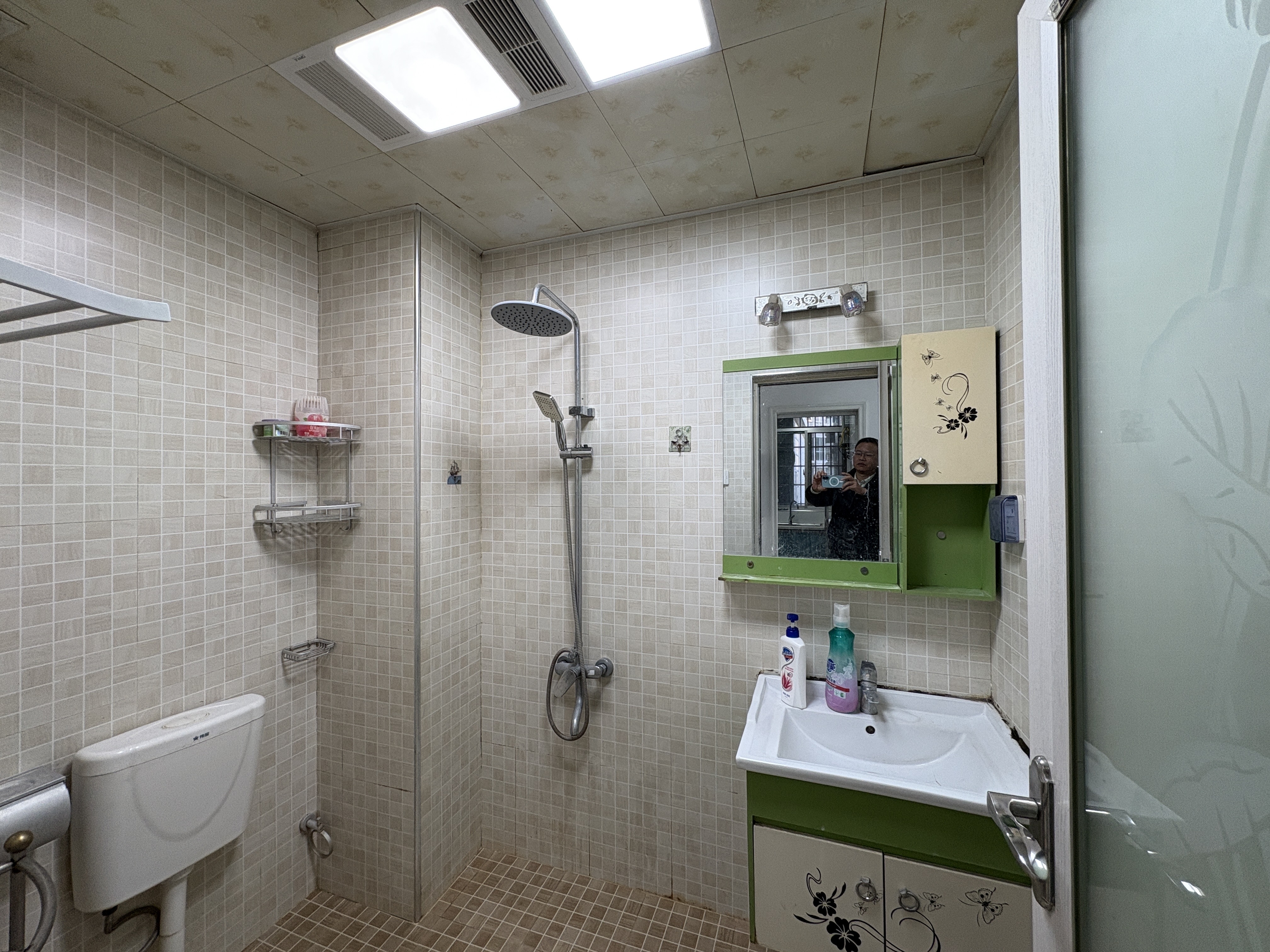 景明佳园 2室2厅1卫 35.8万 景明佳园 2室2厅1卫 35.8万卫生间