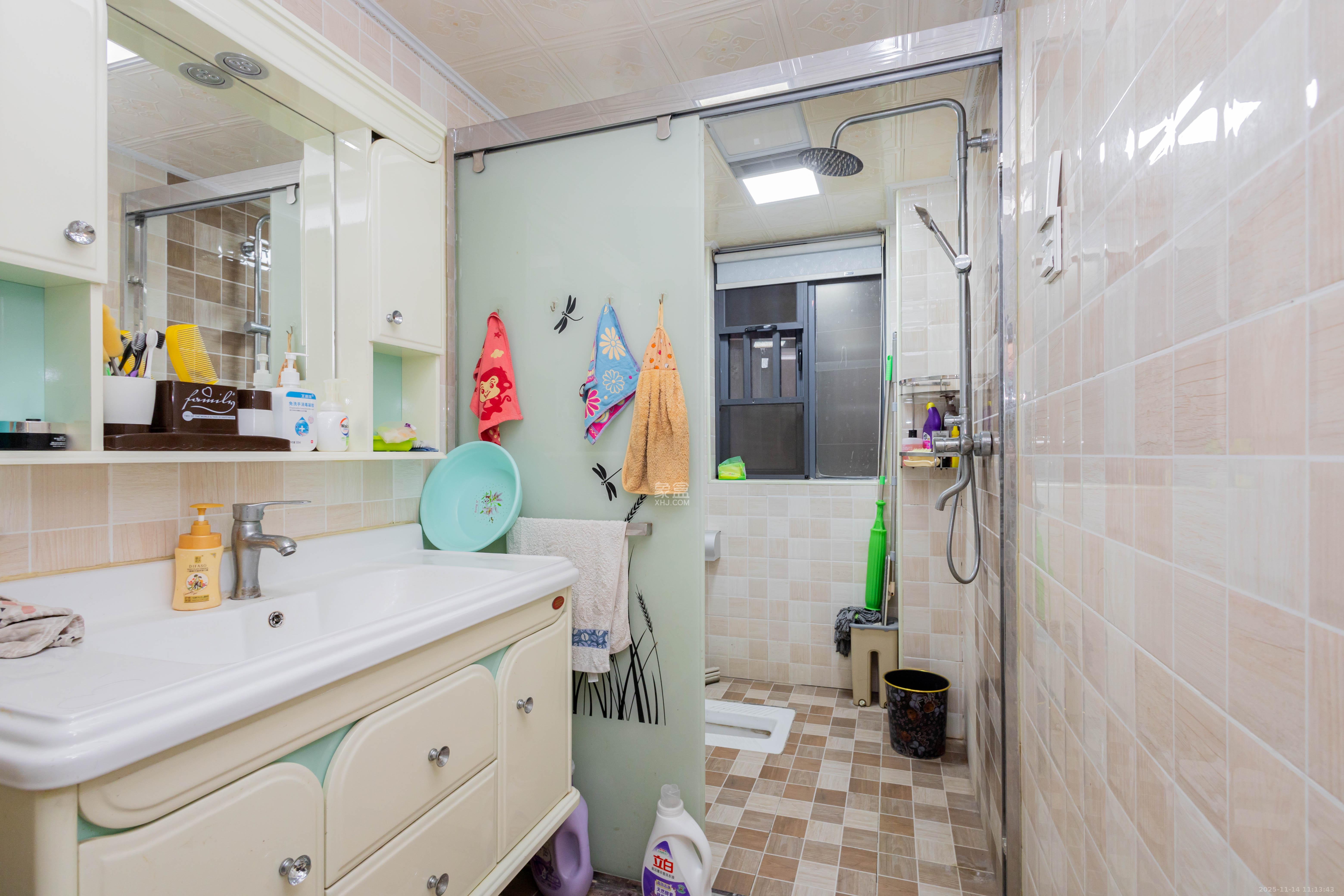 东业上城嘉苑（晟悦国际）  3室2厅2卫    79.8万卫生间