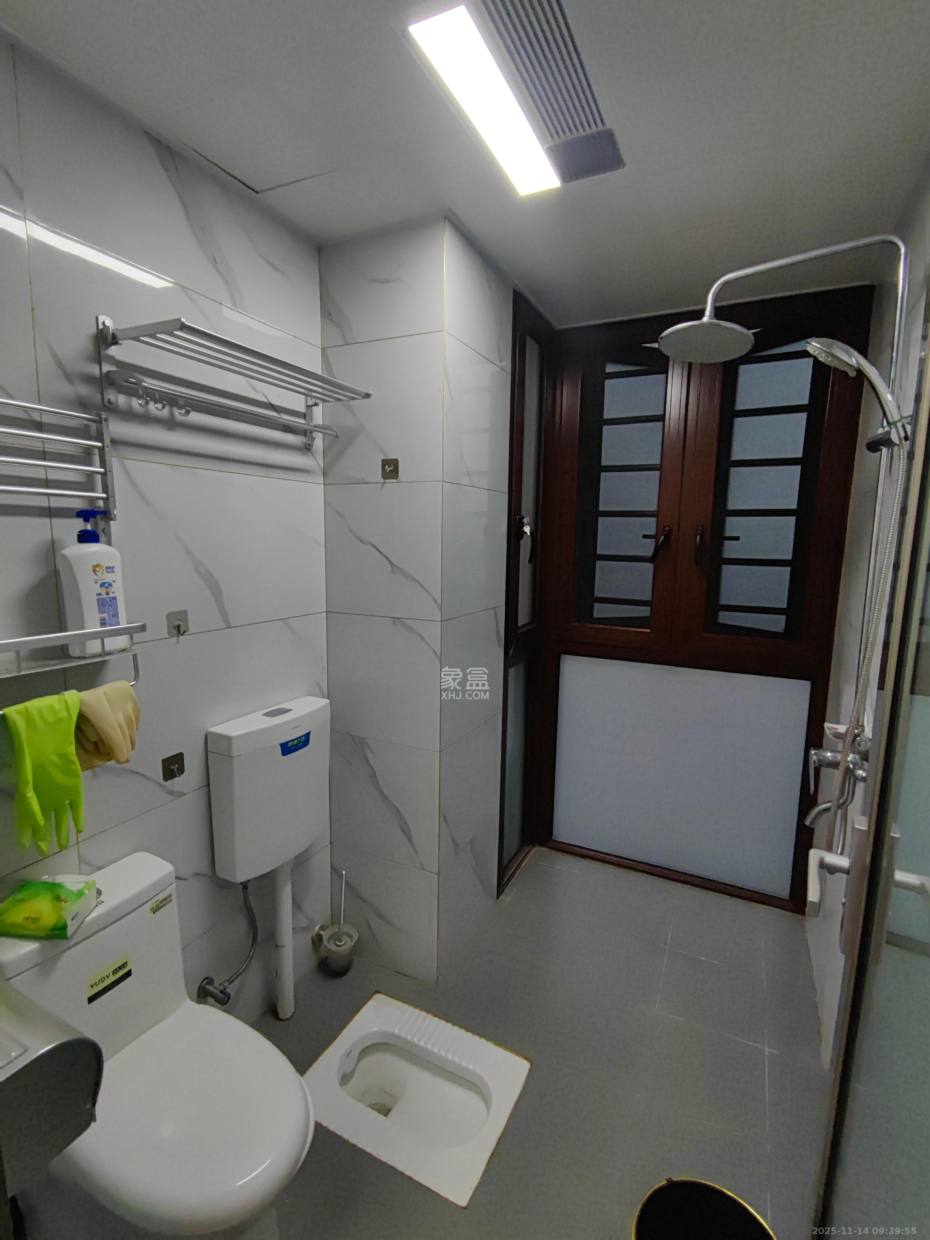 中建梅溪湖中心  4室2厅2卫    3800.0元/月室内图