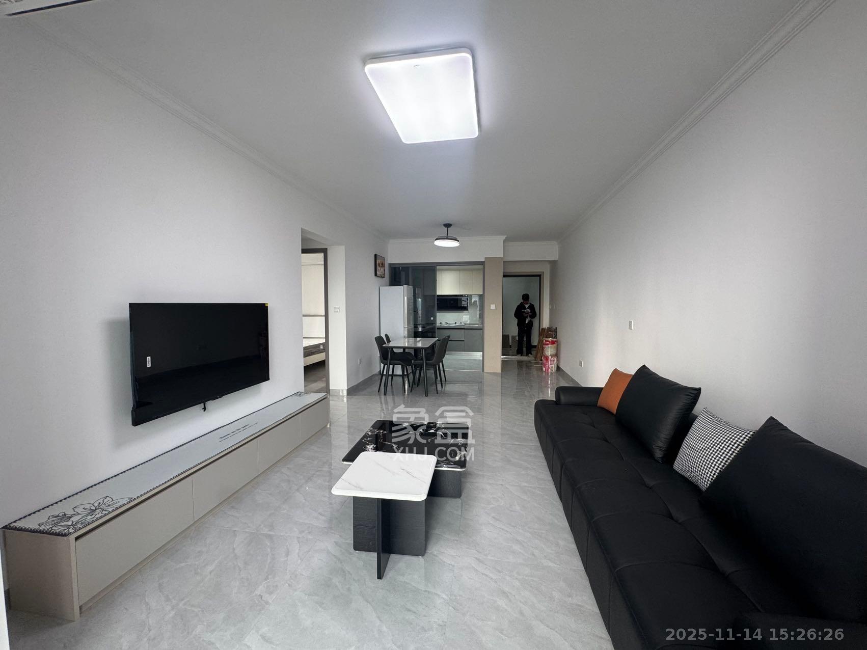 和景家园二期  2室1厅1卫    1800.0元/月室内图