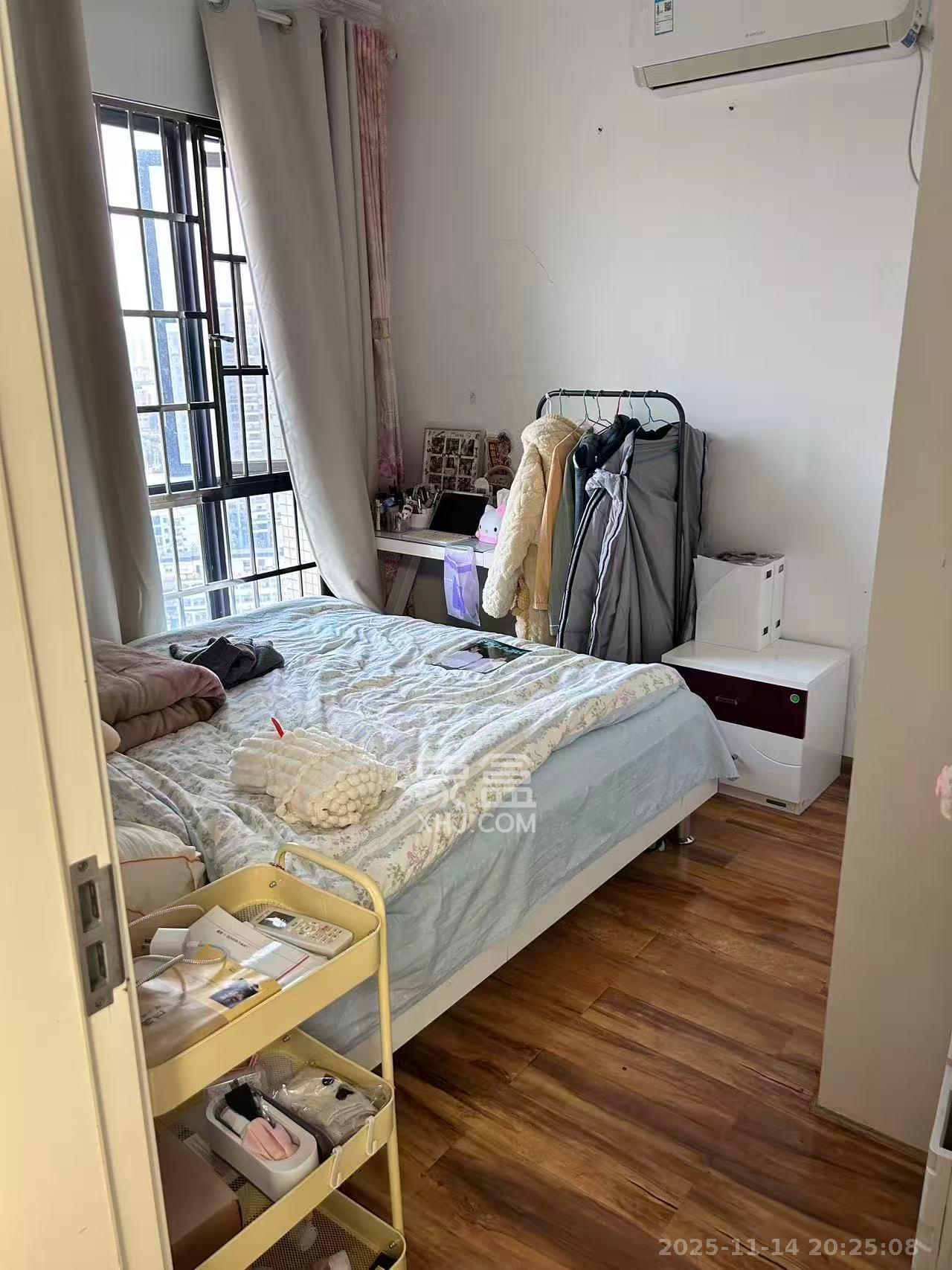 叠彩兰亭 3室2厅1卫 750.0元/月 叠彩兰亭 3室2厅1卫 750.0元/月室内图