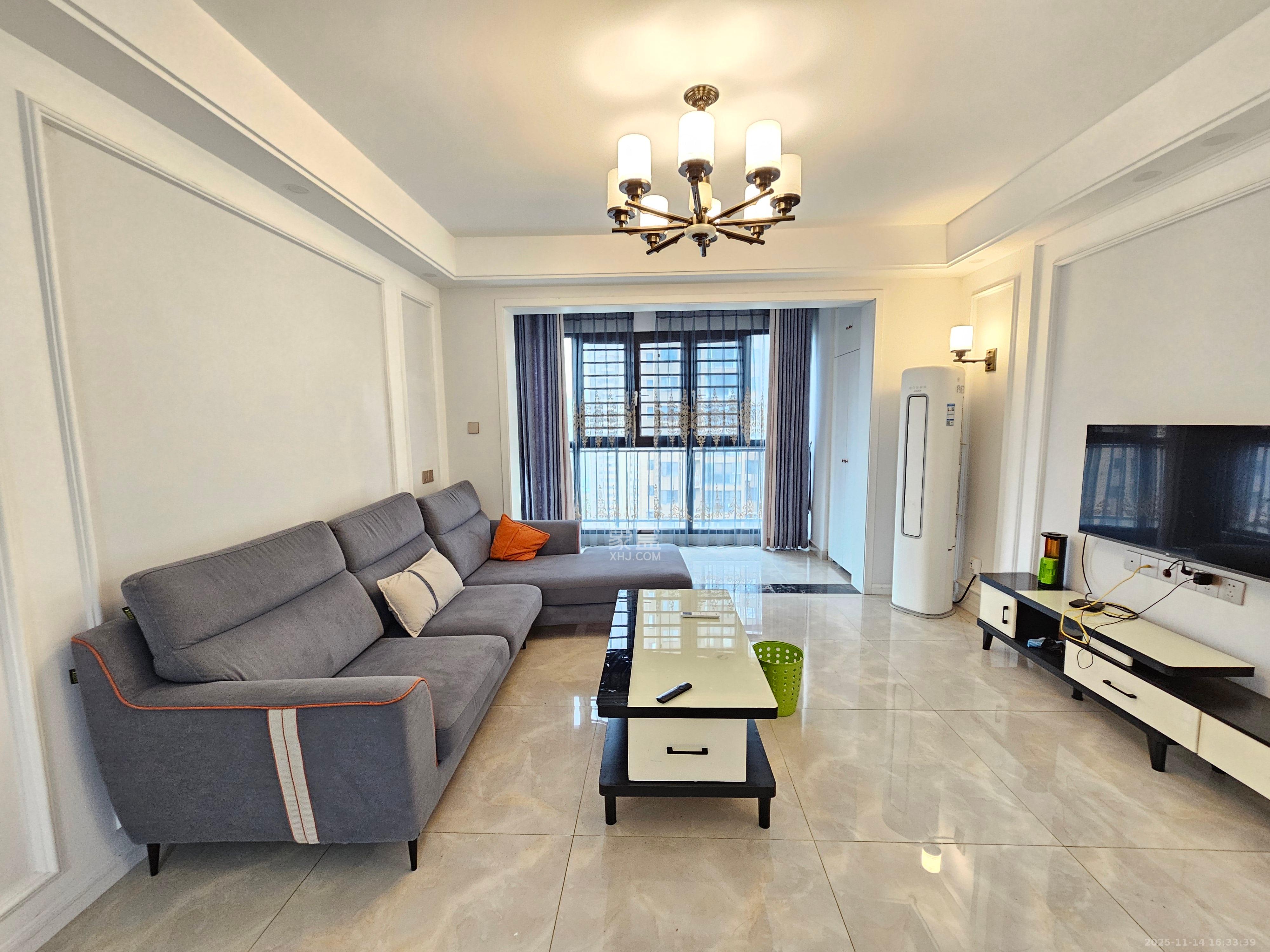 湘腾琴岛  3室2厅2卫    3600.0元/月