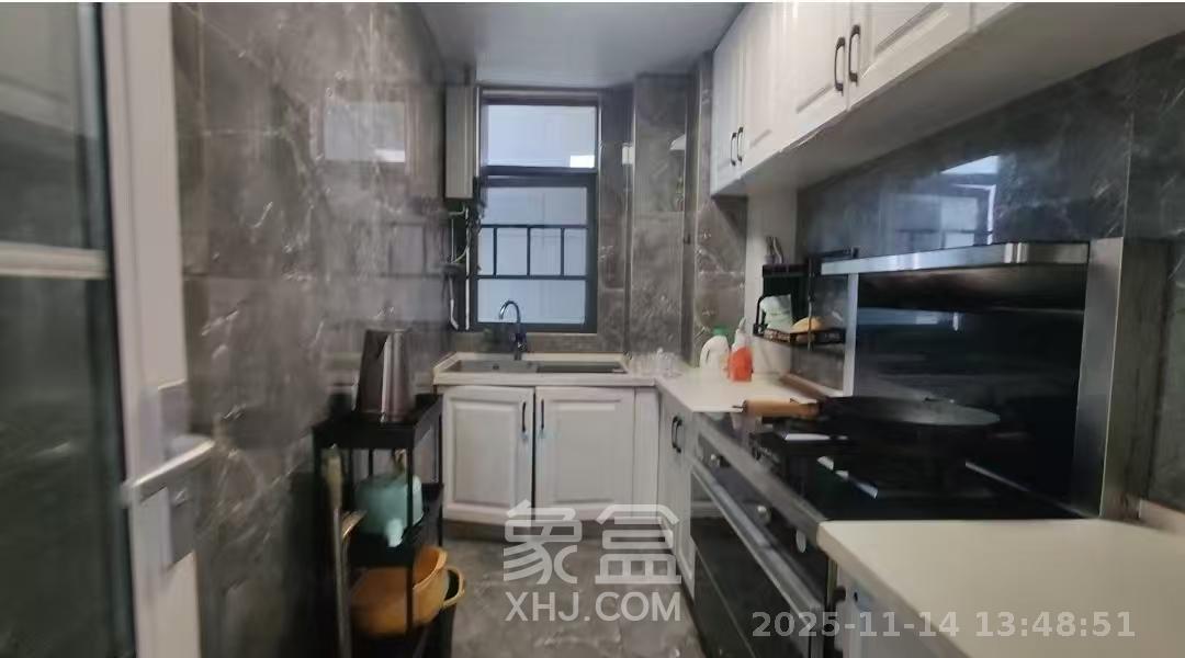 南山十里天池 3室2厅1卫 2200.0元/月 南山十里天池 3室2厅1卫 2200.0元/月室内图