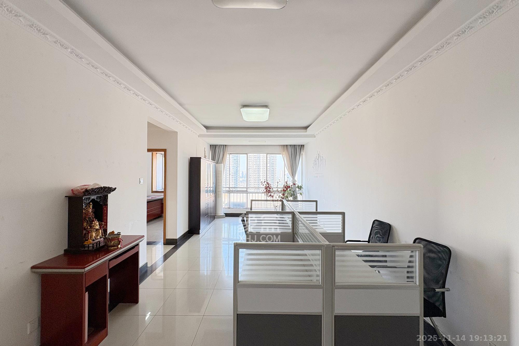 湘诚时速风标  2室2厅1卫    49.8万客厅