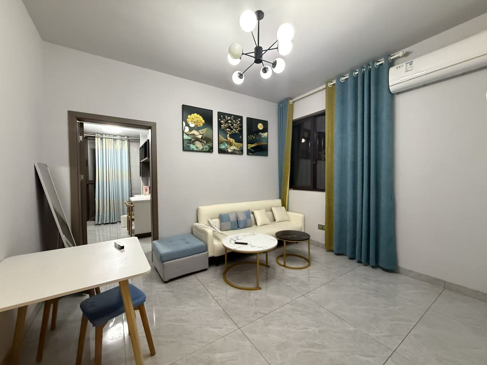 英伦首府金域豪廷 1室0厅0卫 1500.0元/月 英伦首府金域豪廷 1室0厅0卫 1500.0元/月室内图