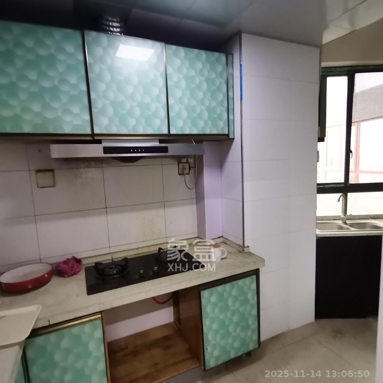 通用时代国际社区  3室2厅2卫    2800.0元/月室内图