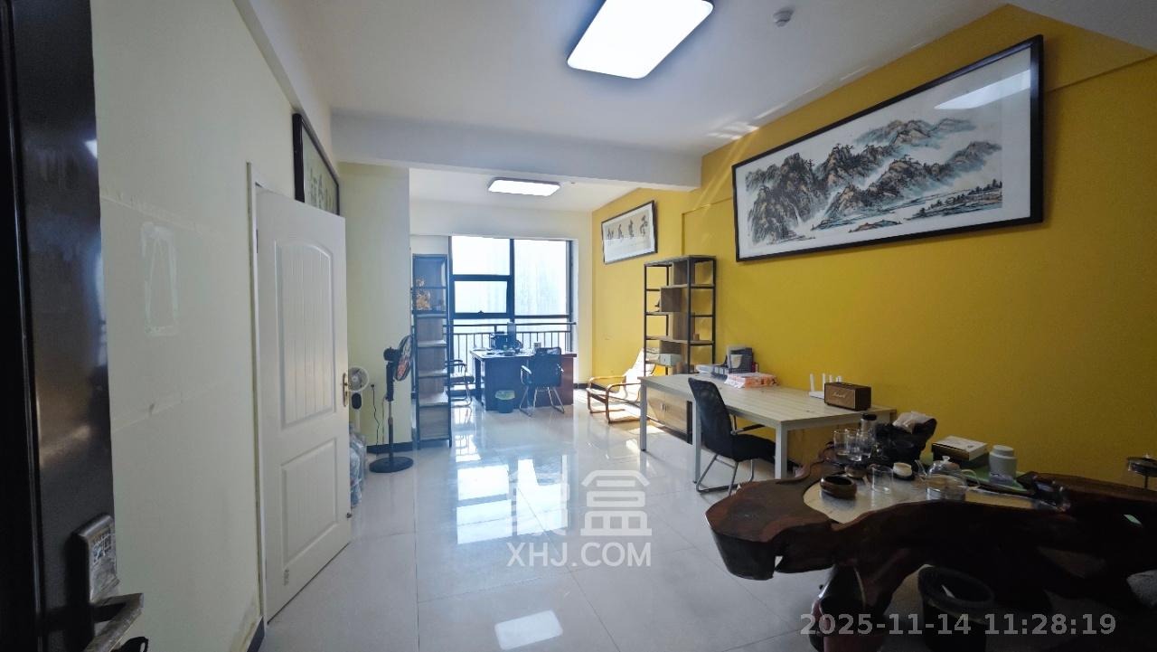 万坤图财富广场  1室1厅1卫    2500.0元/月室内图