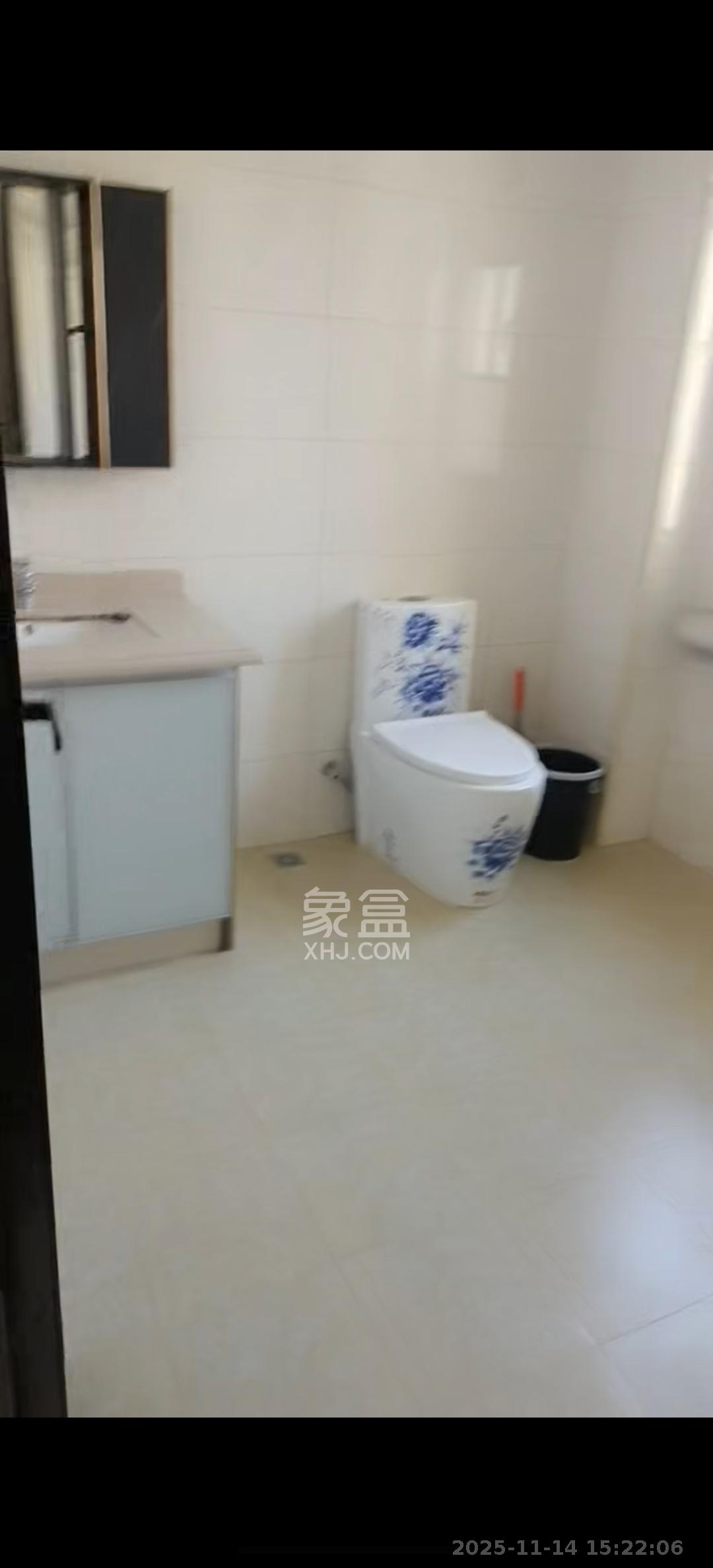 和润园三期  3室2厅2卫    2800.0元/月室内图