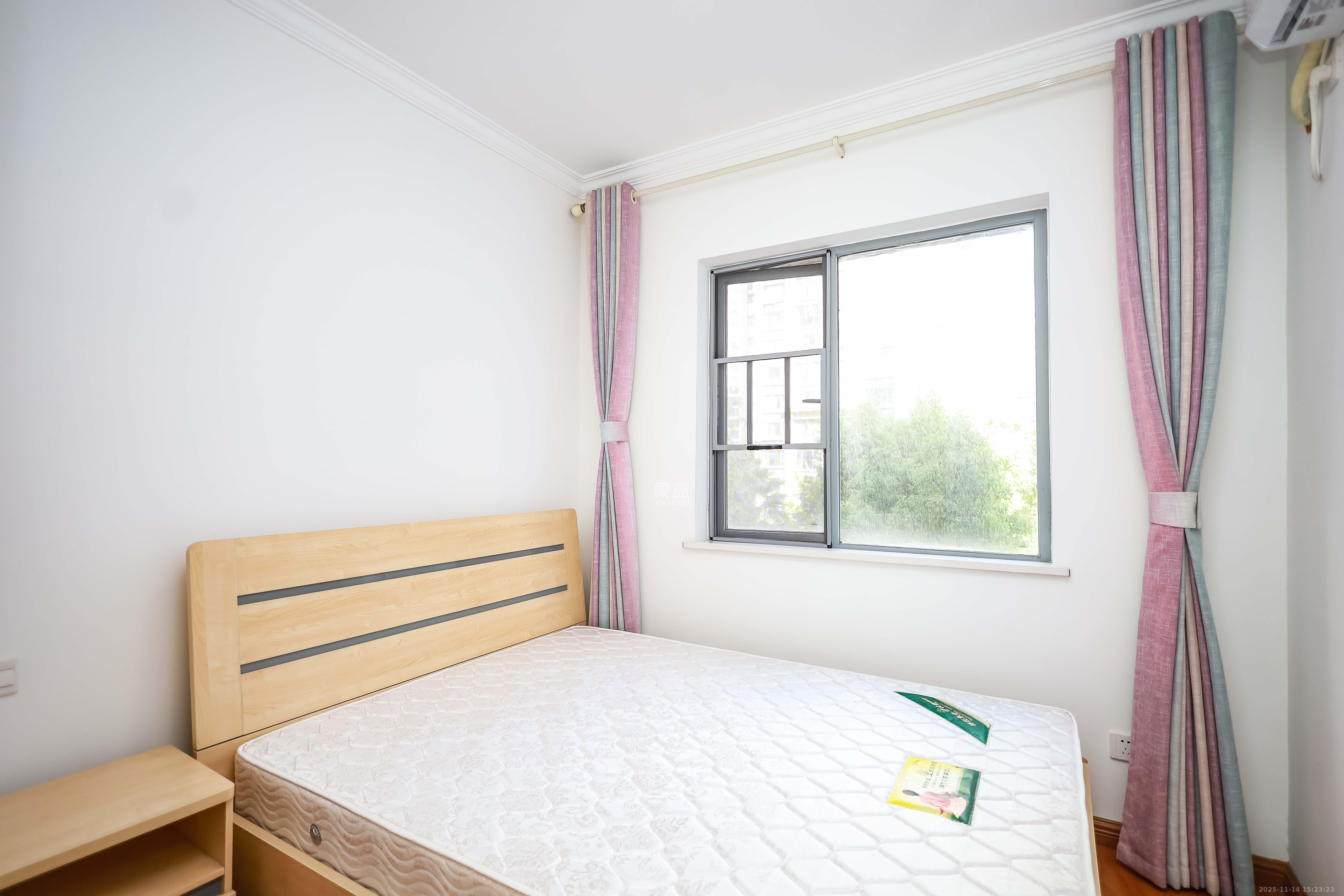 潇湘奥林匹克花园 4室2厅2卫 3200.0元/月 潇湘奥林匹克花园 4室2厅2卫 3200.0元/月室内图