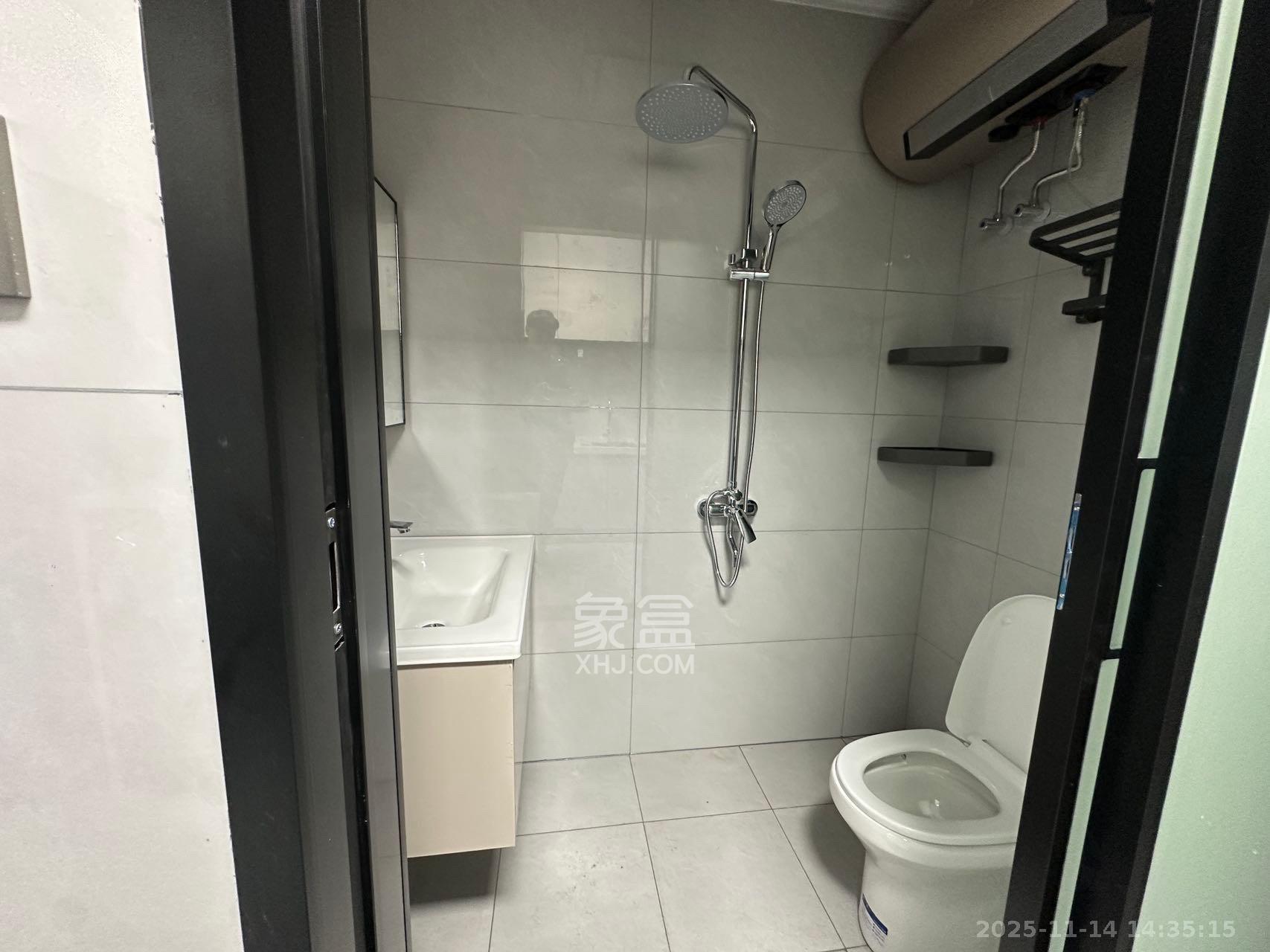 恒大誉府（融誉商业中心）  1室0厅1卫    1500.0元/月室内图