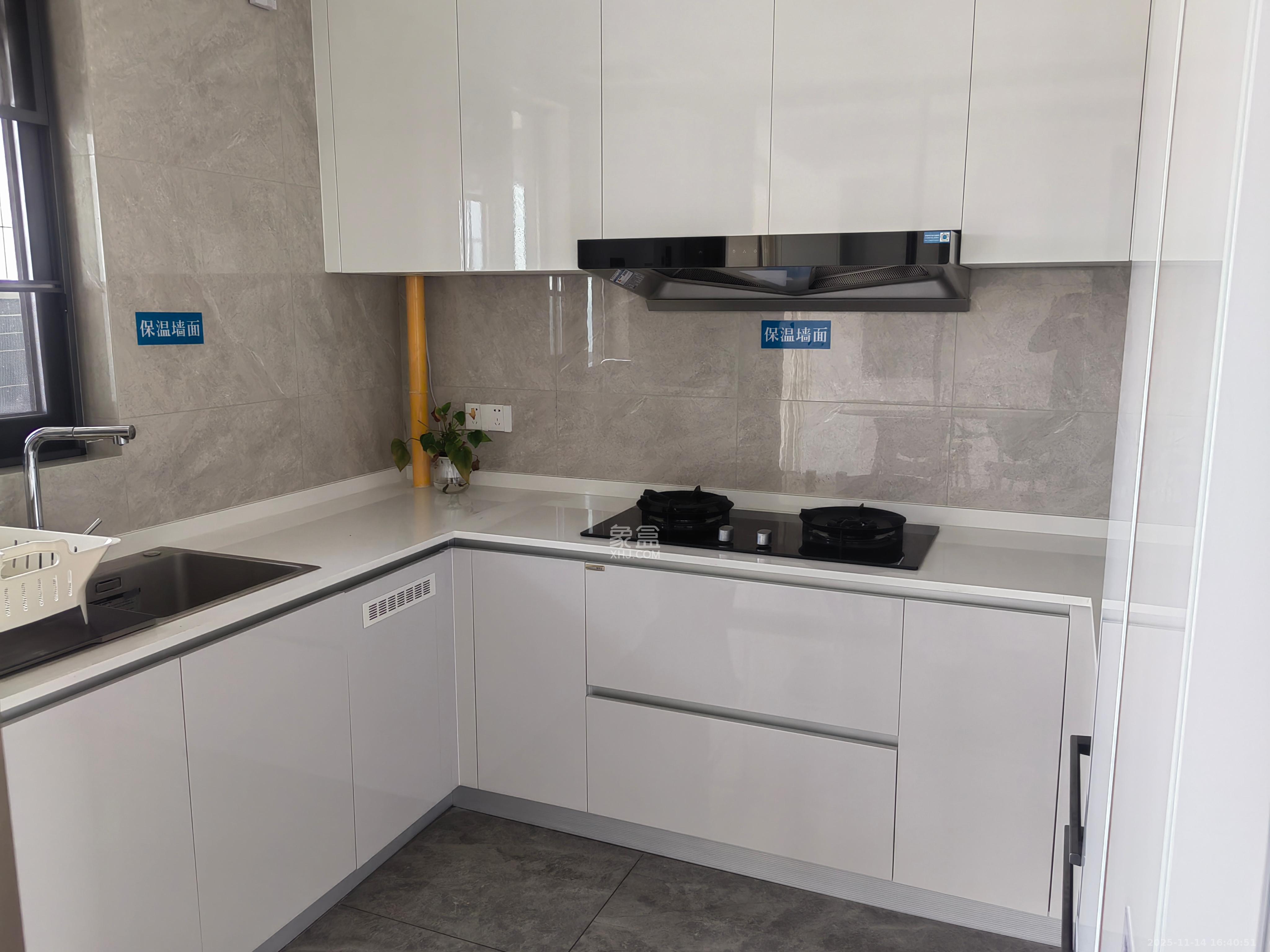 滨江府1913 4室2厅3卫 14500.0元/月 滨江府1913 4室2厅3卫 14500.0元/月室内图