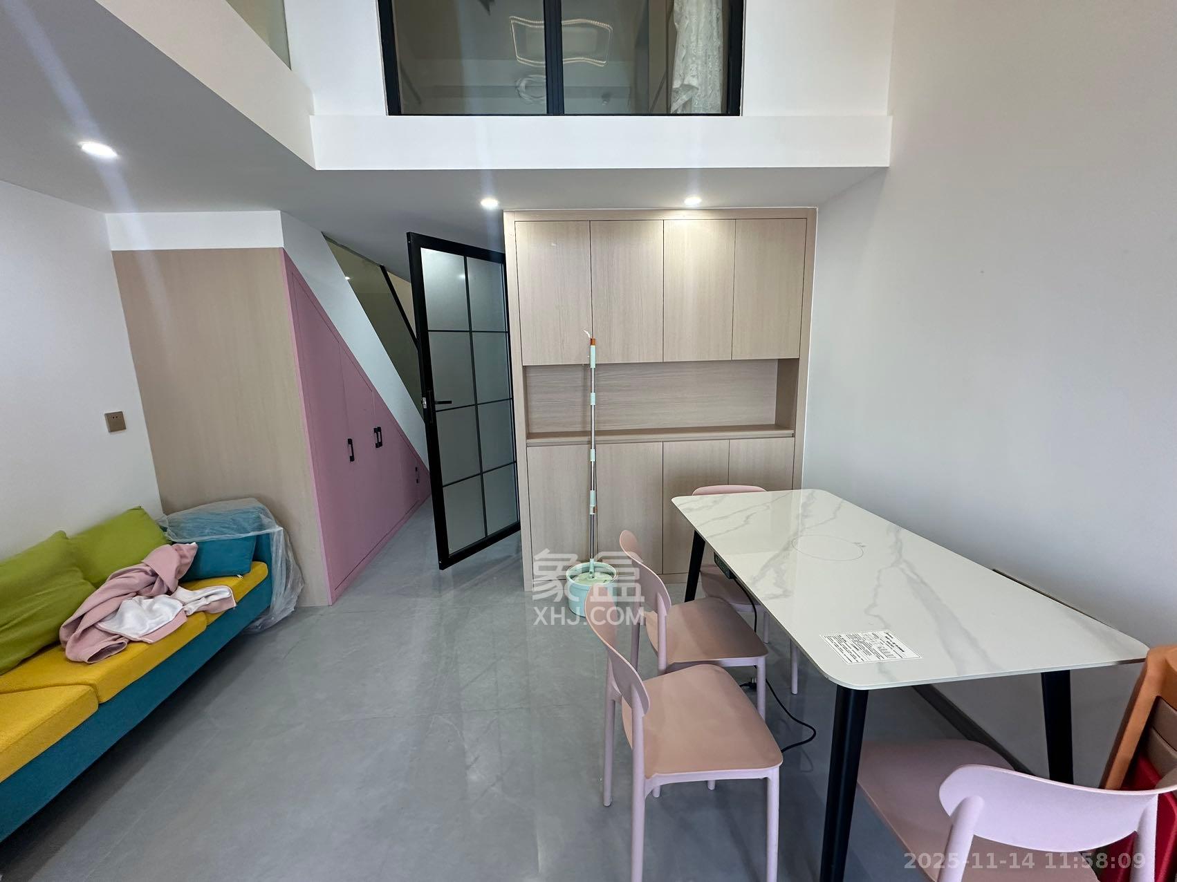 恒大御景半岛锦绣苑  2室2厅1卫    2000.0元/月