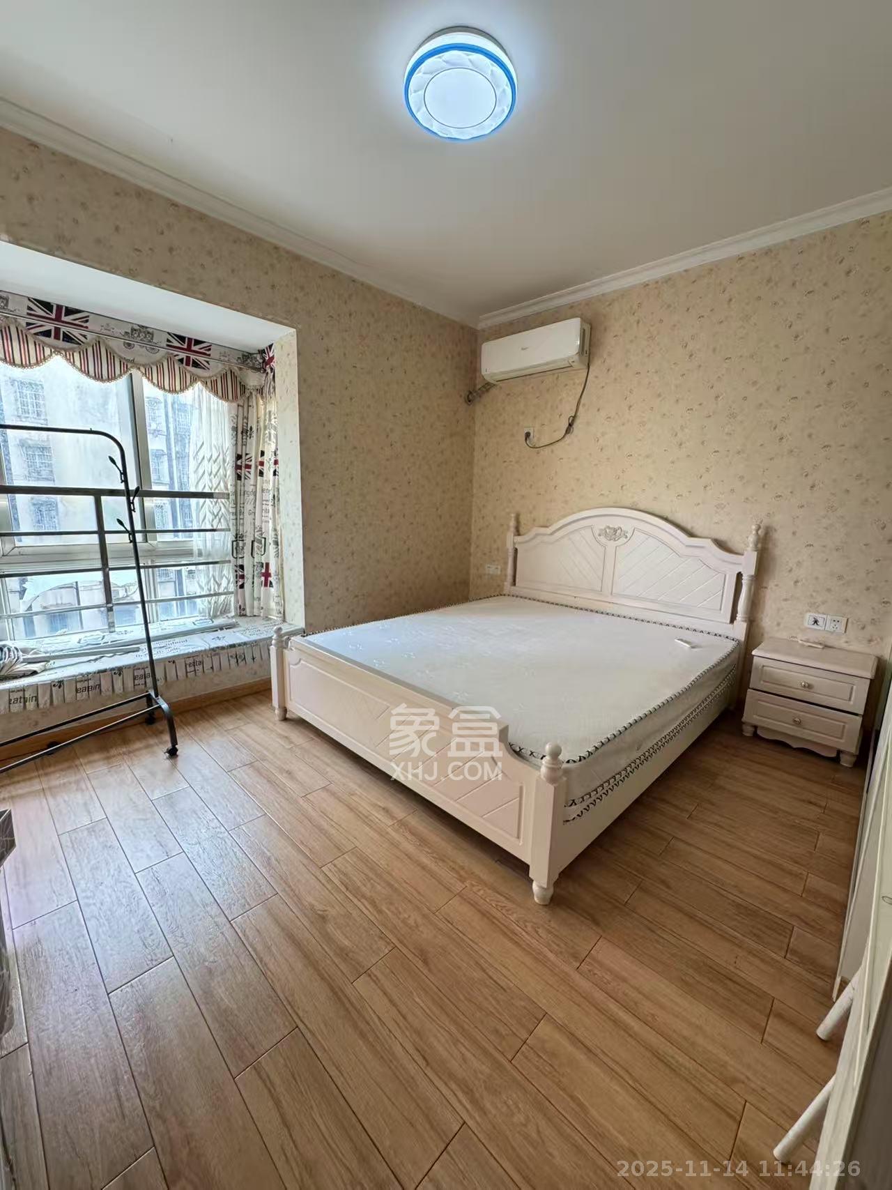 几米空间  1室1厅1卫    1600.0元/月室内图