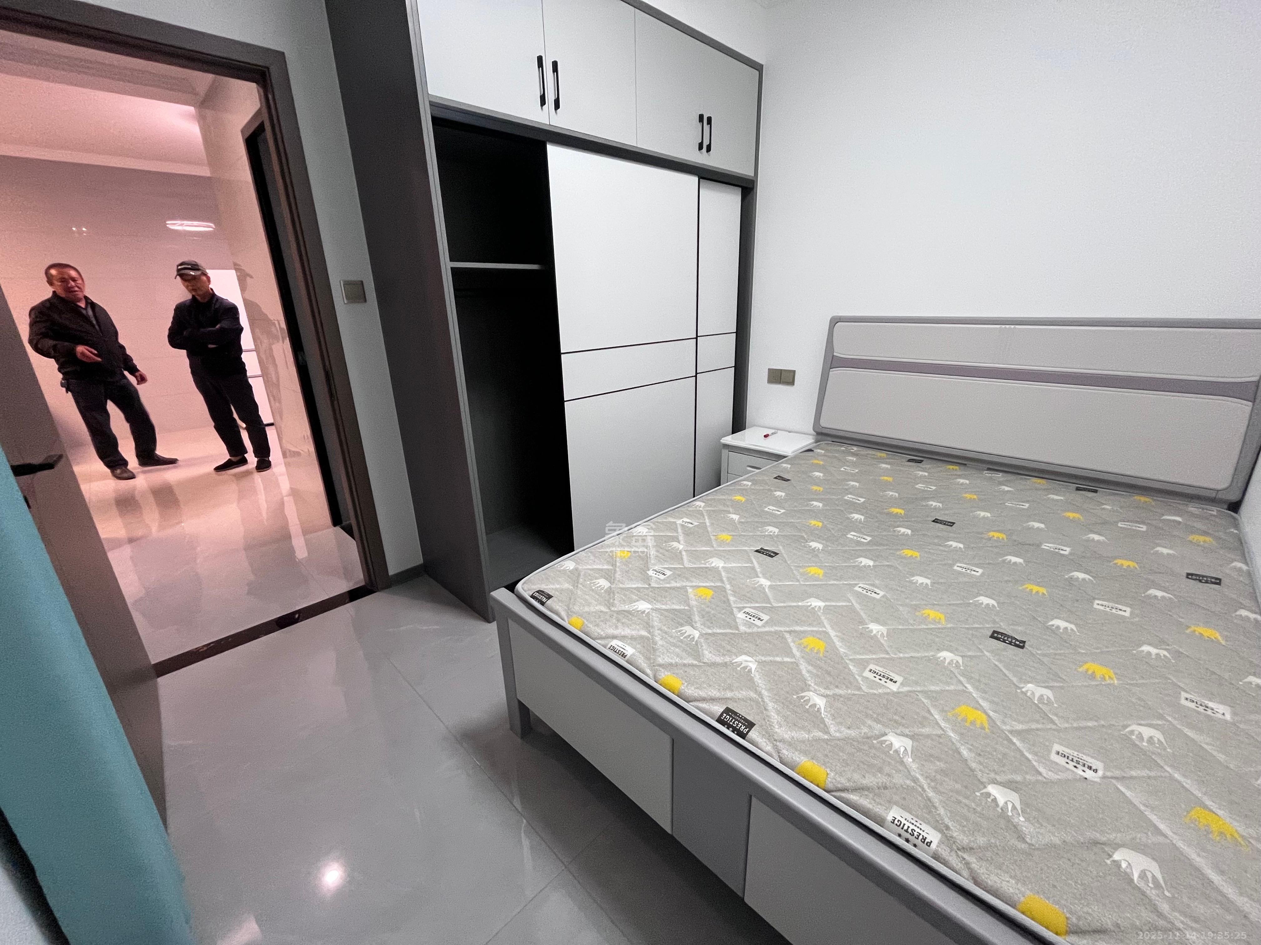 桥头家园二期（桥头家苑二期）  2室2厅1卫    1800.0元/月室内图