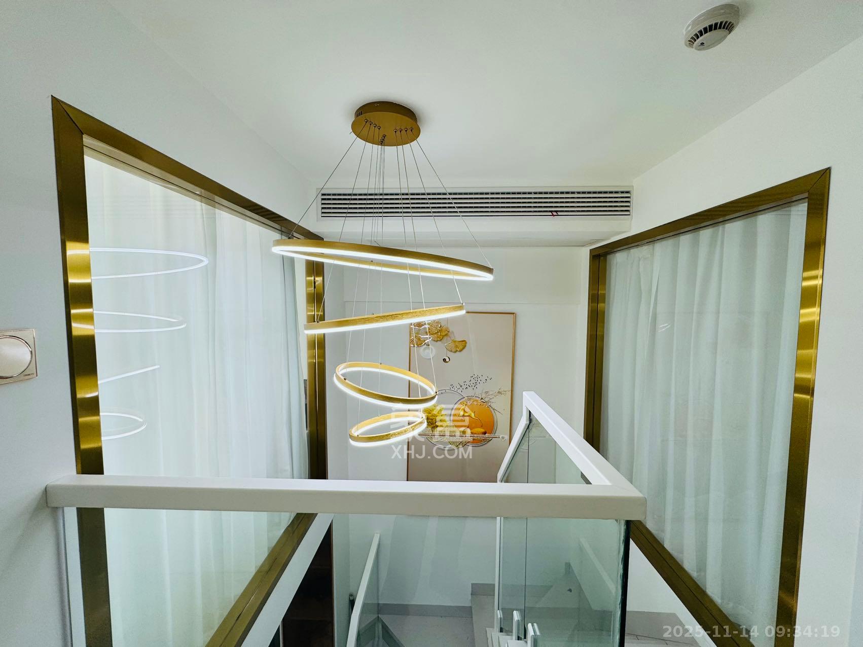 卓越中寰  2室1厅1卫    2800.0元/月室内图