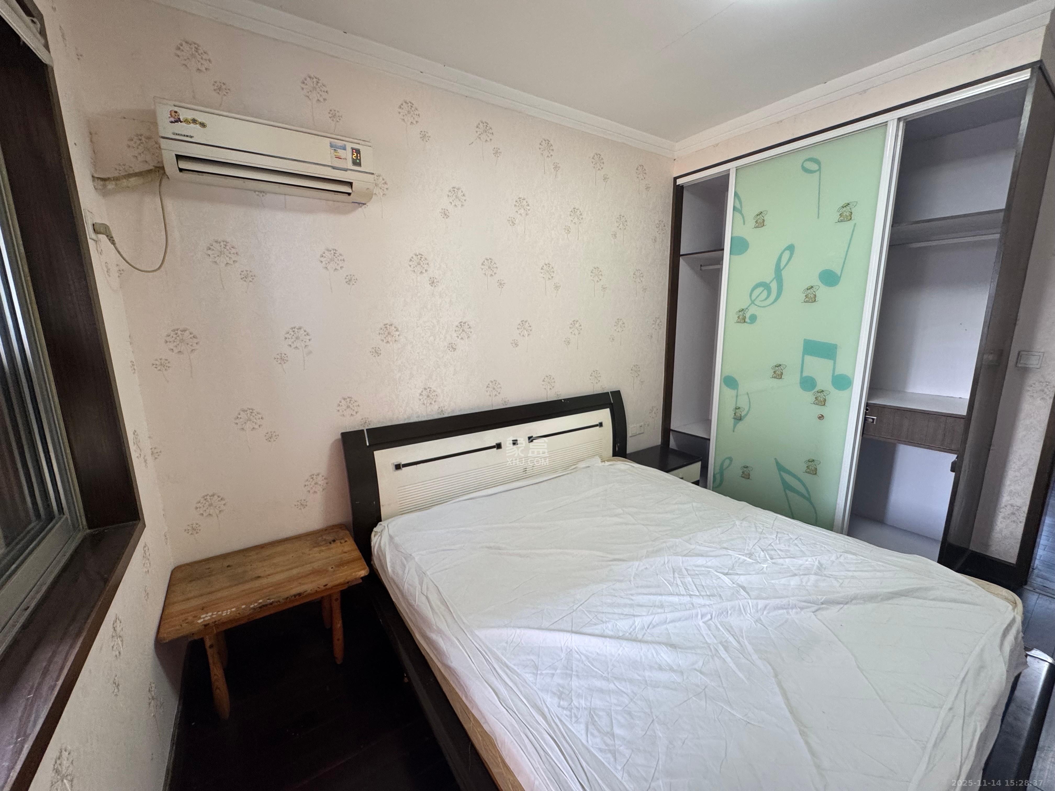 市教委单位房 3室1厅1卫 2300.0元/月 市教委单位房 3室1厅1卫 2300.0元/月室内图