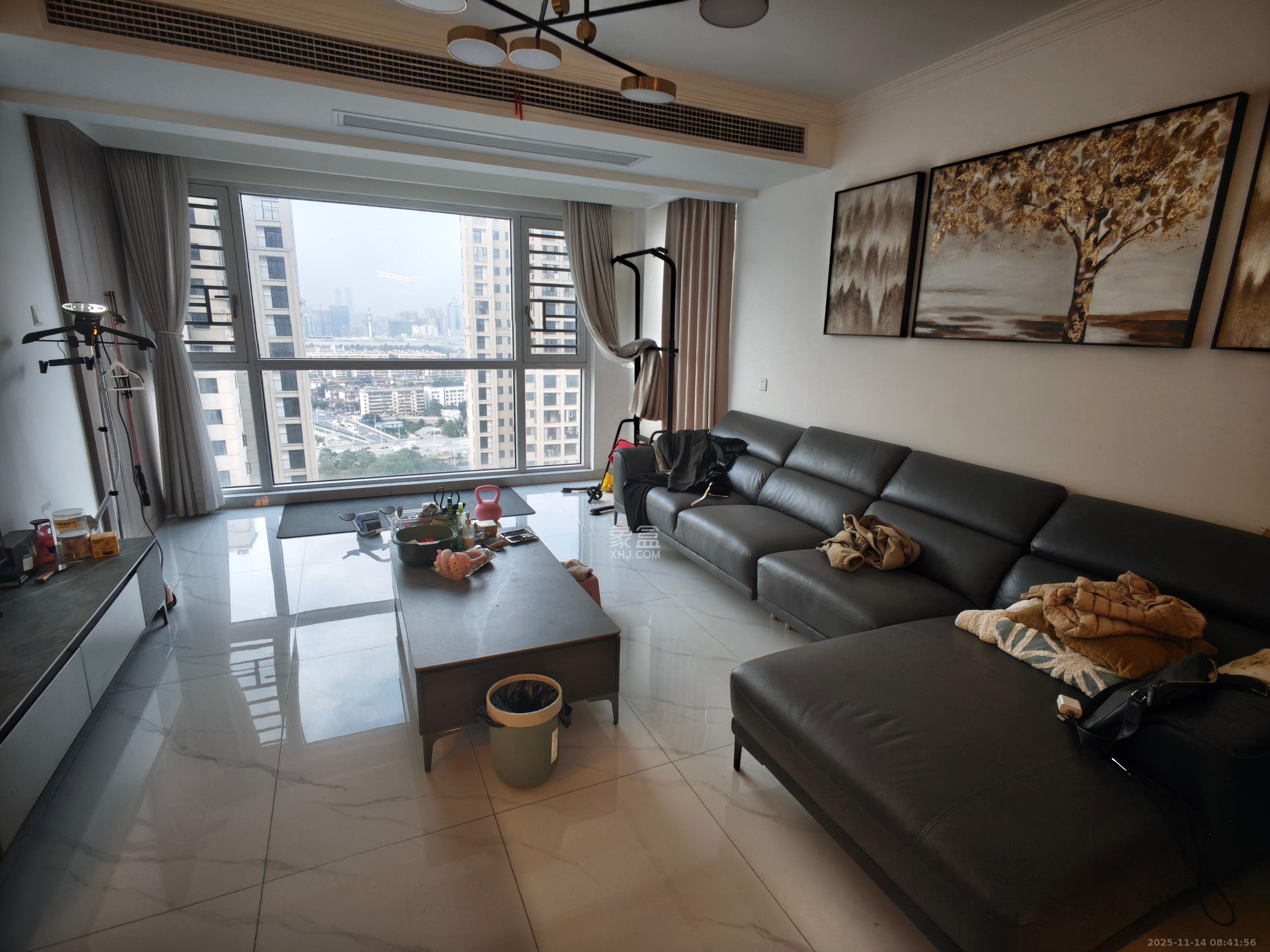 中城苑  3室2厅2卫    3200.0元/月室内图1