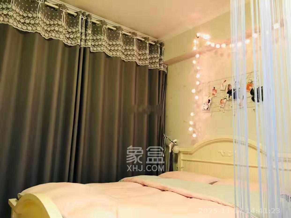 融科东南海 1室1厅1卫 1400.0元/月 融科东南海 1室1厅1卫 1400.0元/月室内图