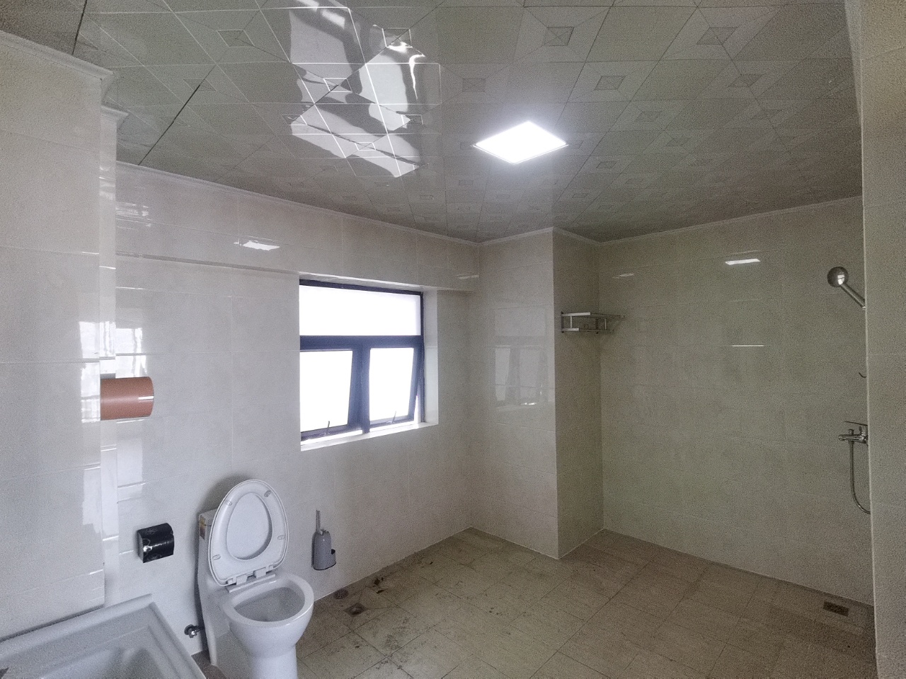 名门广场北区（二期）  3室2厅2卫    3800.0元/月室内图