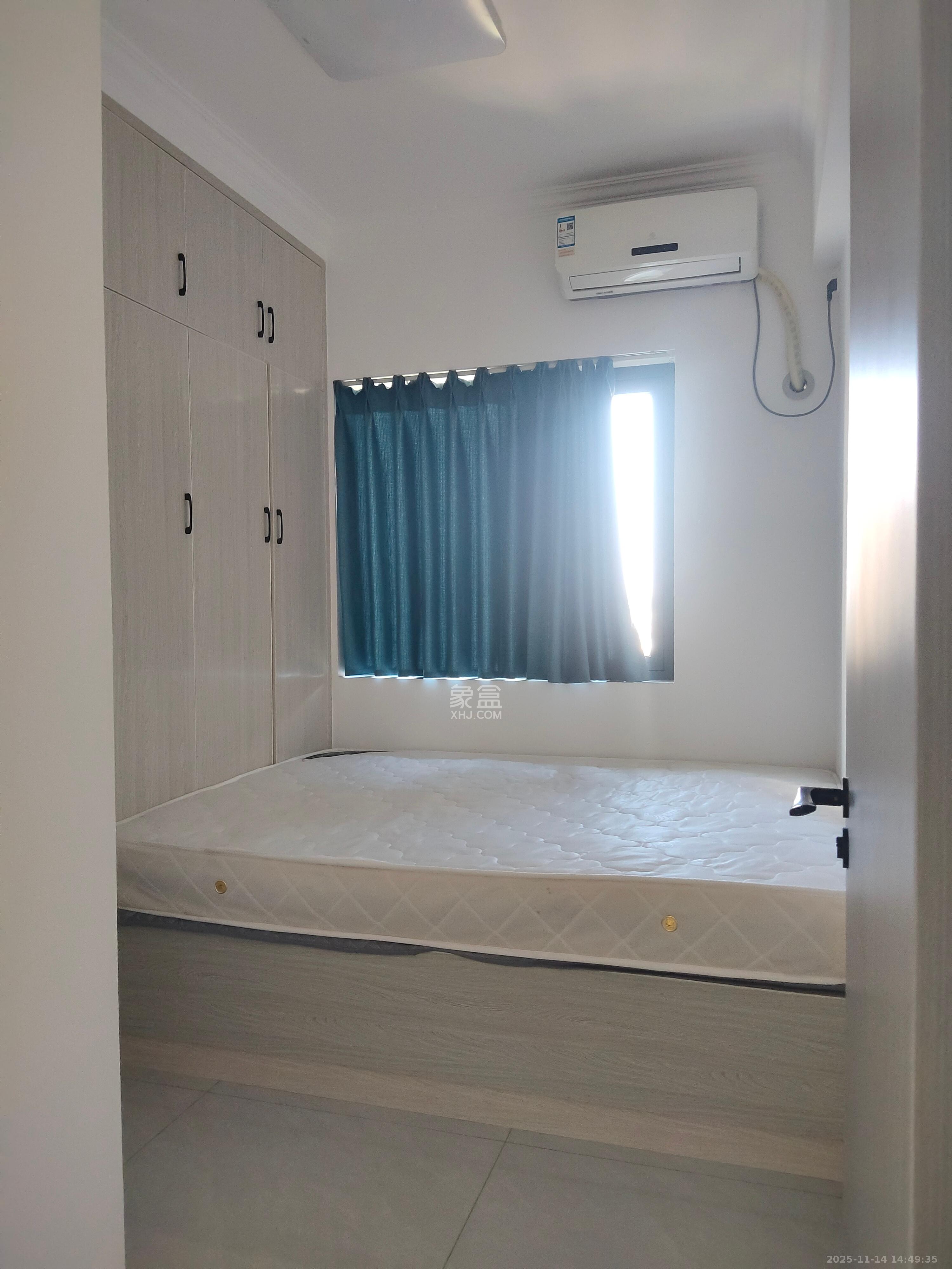 恒大江湾  3室2厅2卫    3000.0元/月室内图