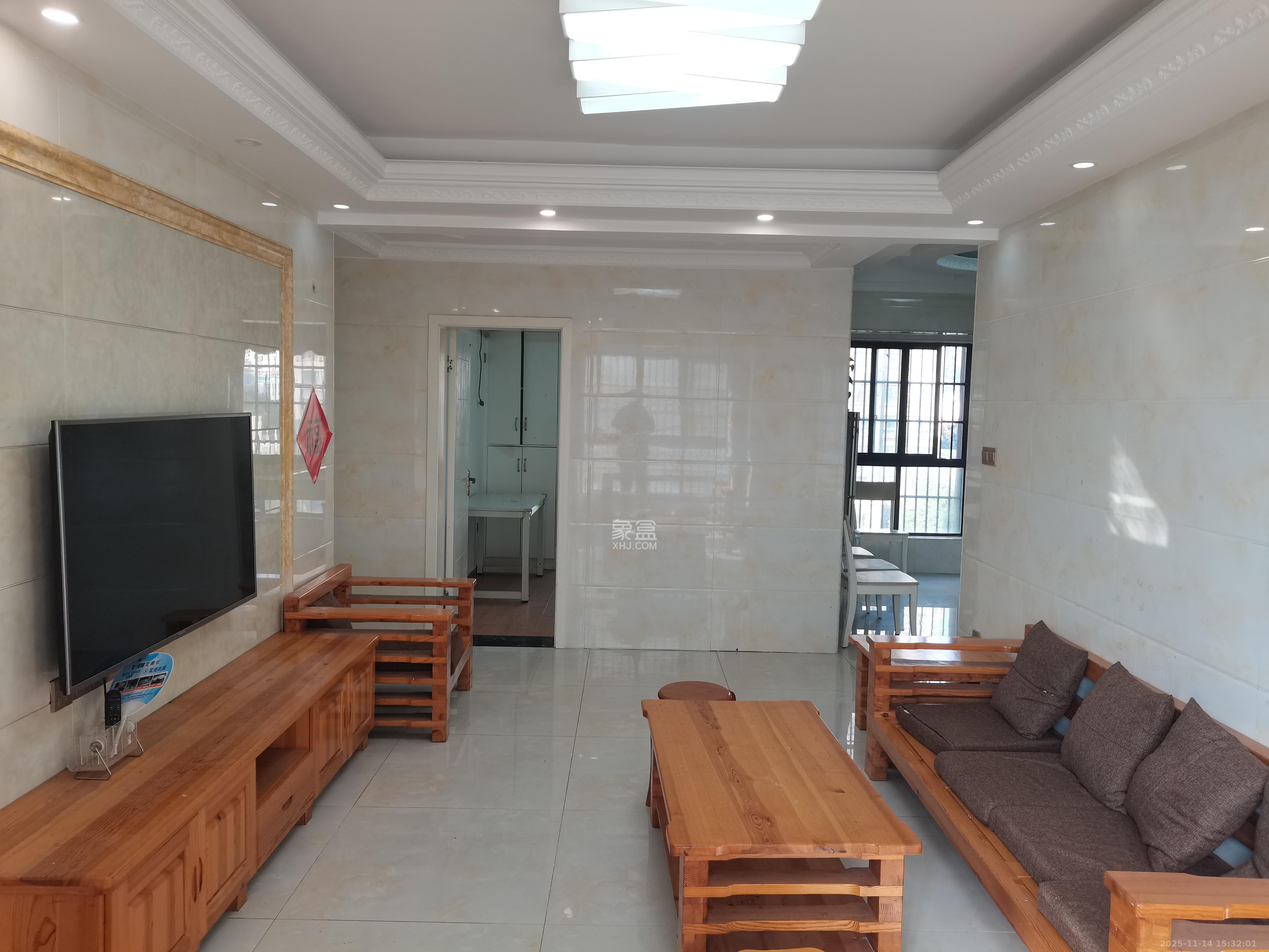 天麓尚层 2室2厅1卫 1800.0元/月 天麓尚层 2室2厅1卫 1800.0元/月室内图