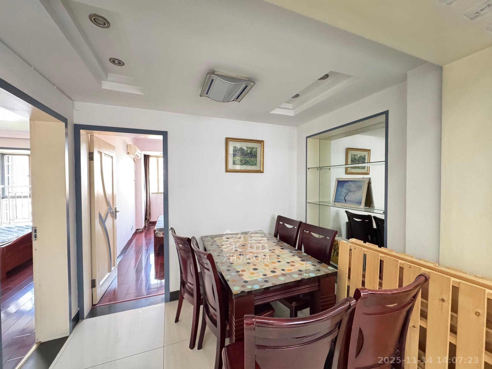 佳天雅苑 3室2厅1卫 2400.0元/月 佳天雅苑 3室2厅1卫 2400.0元/月室内图