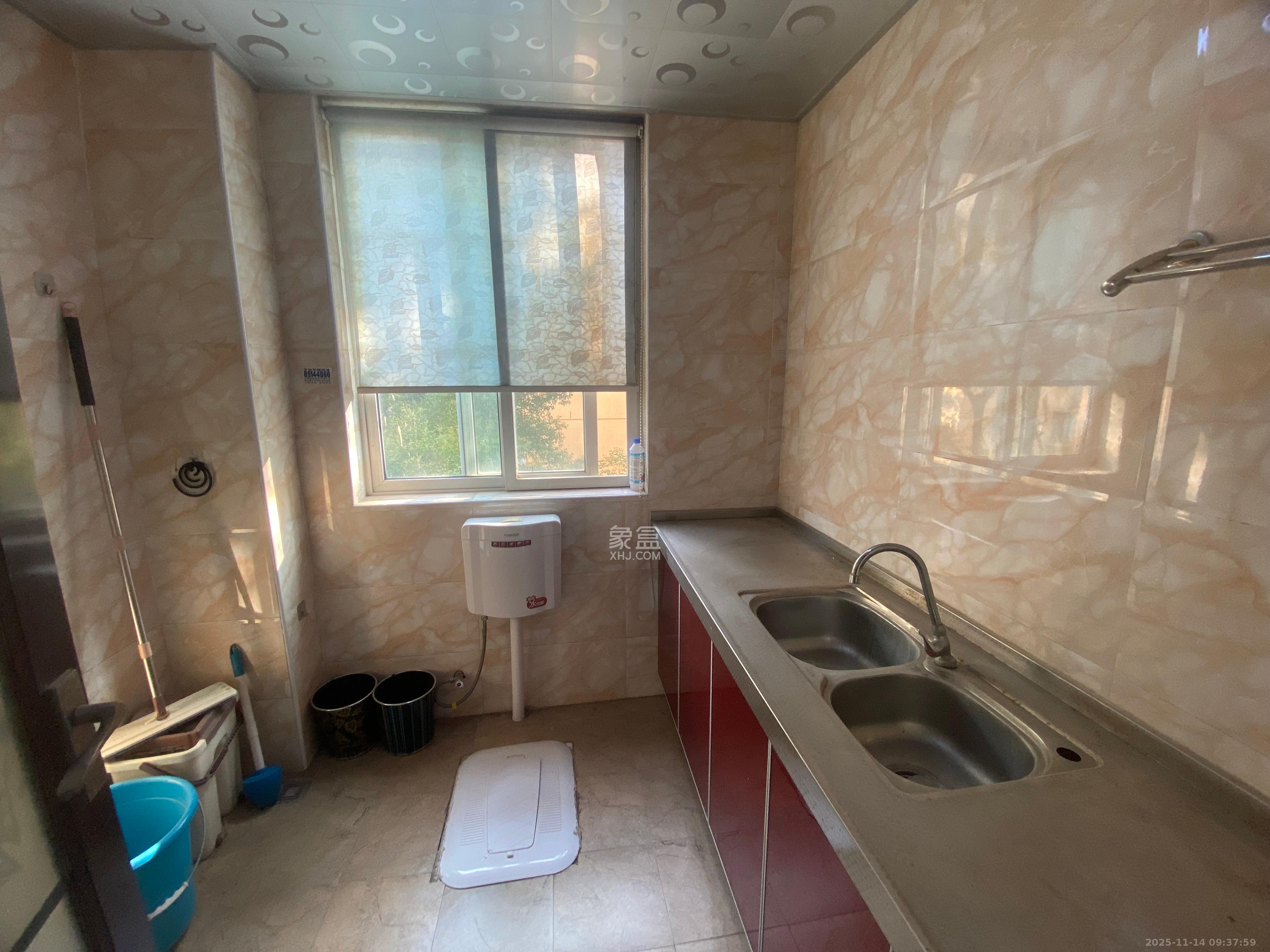 上林国际  4室1厅2卫    3200.0元/月室内图