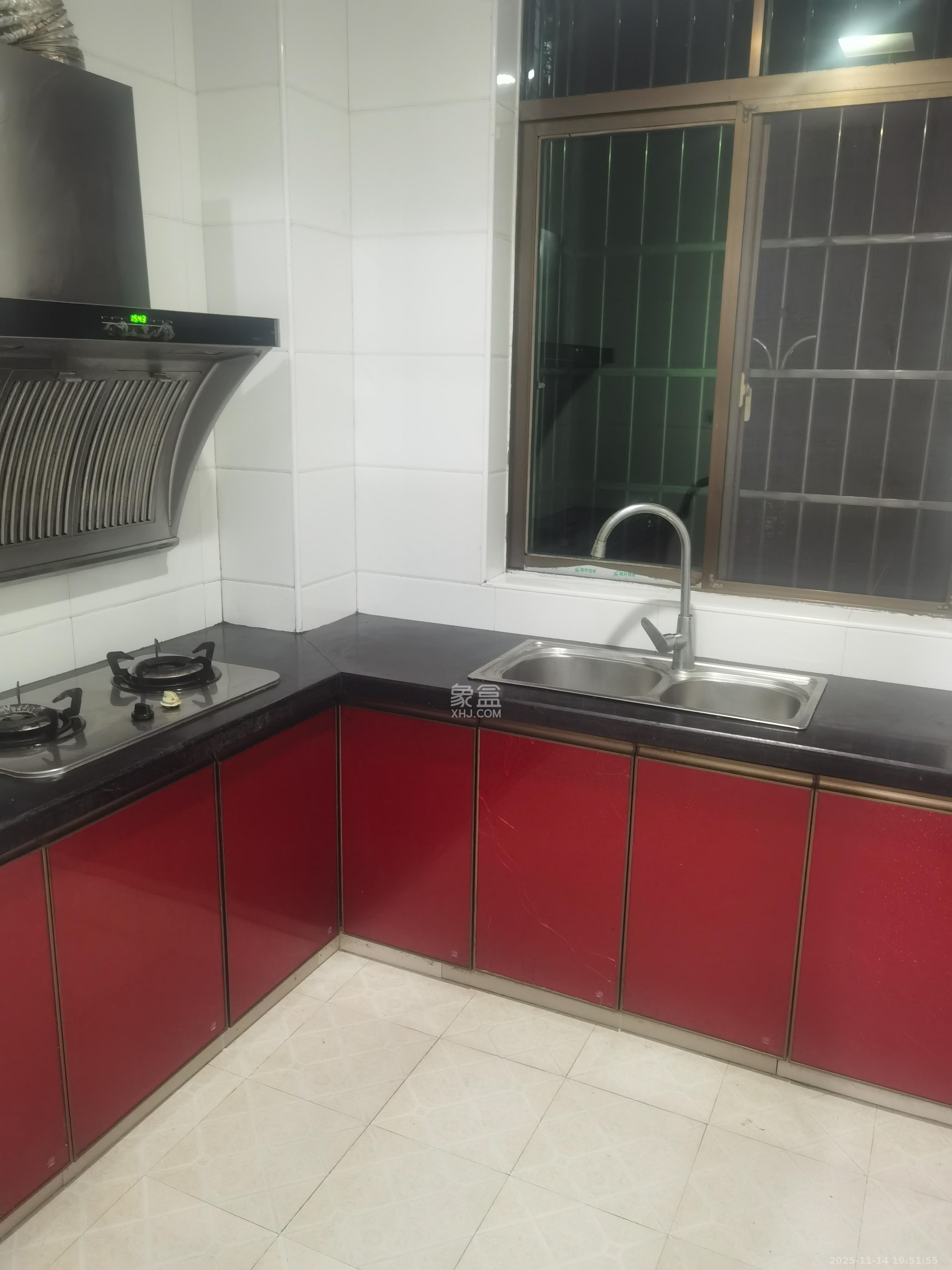 兴联创新小区  2室2厅1卫    1500.0元/月室内图