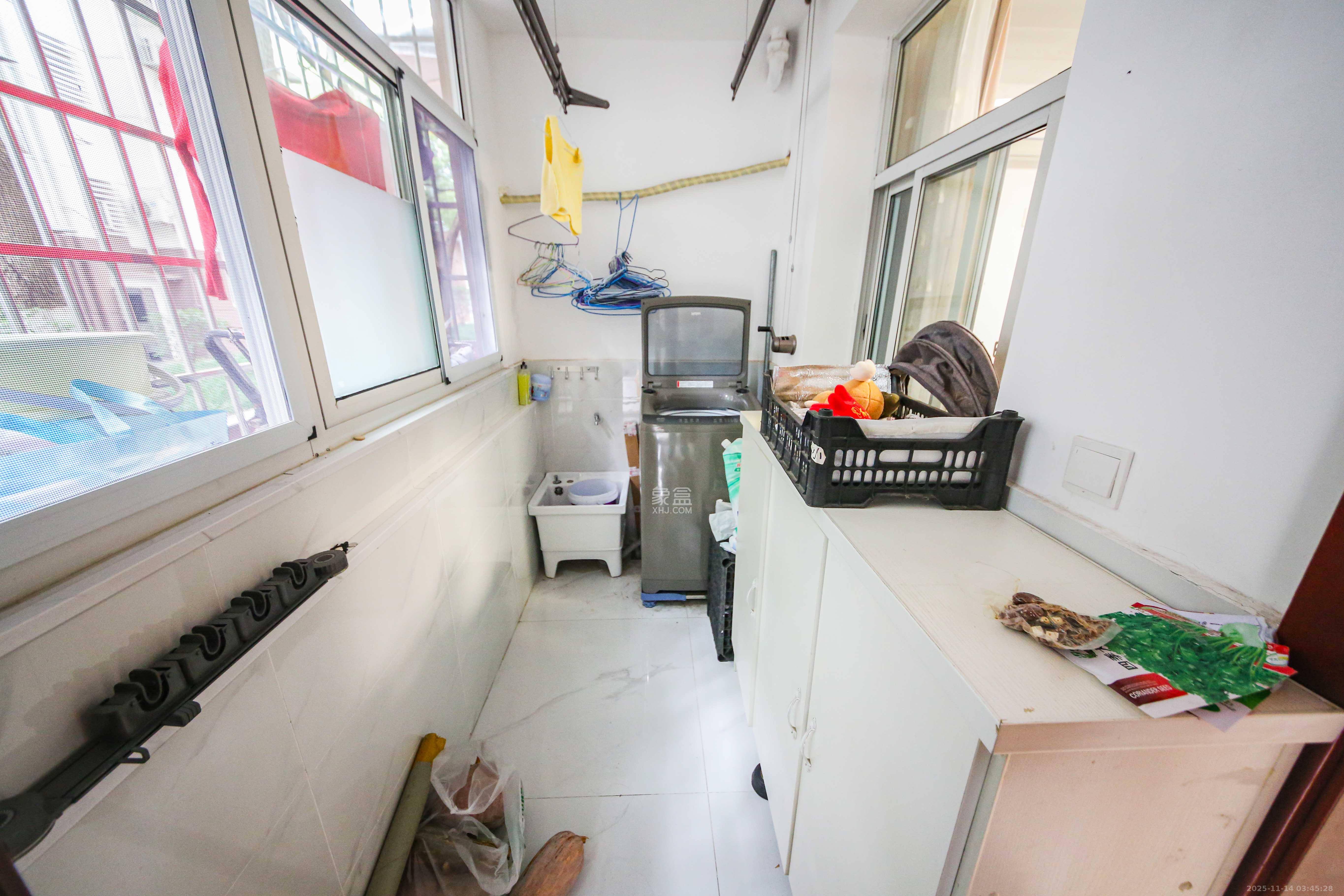 市委党校宿舍区 2室2厅1卫 55.0万 市委党校宿舍区 2室2厅1卫 55.0万阳台