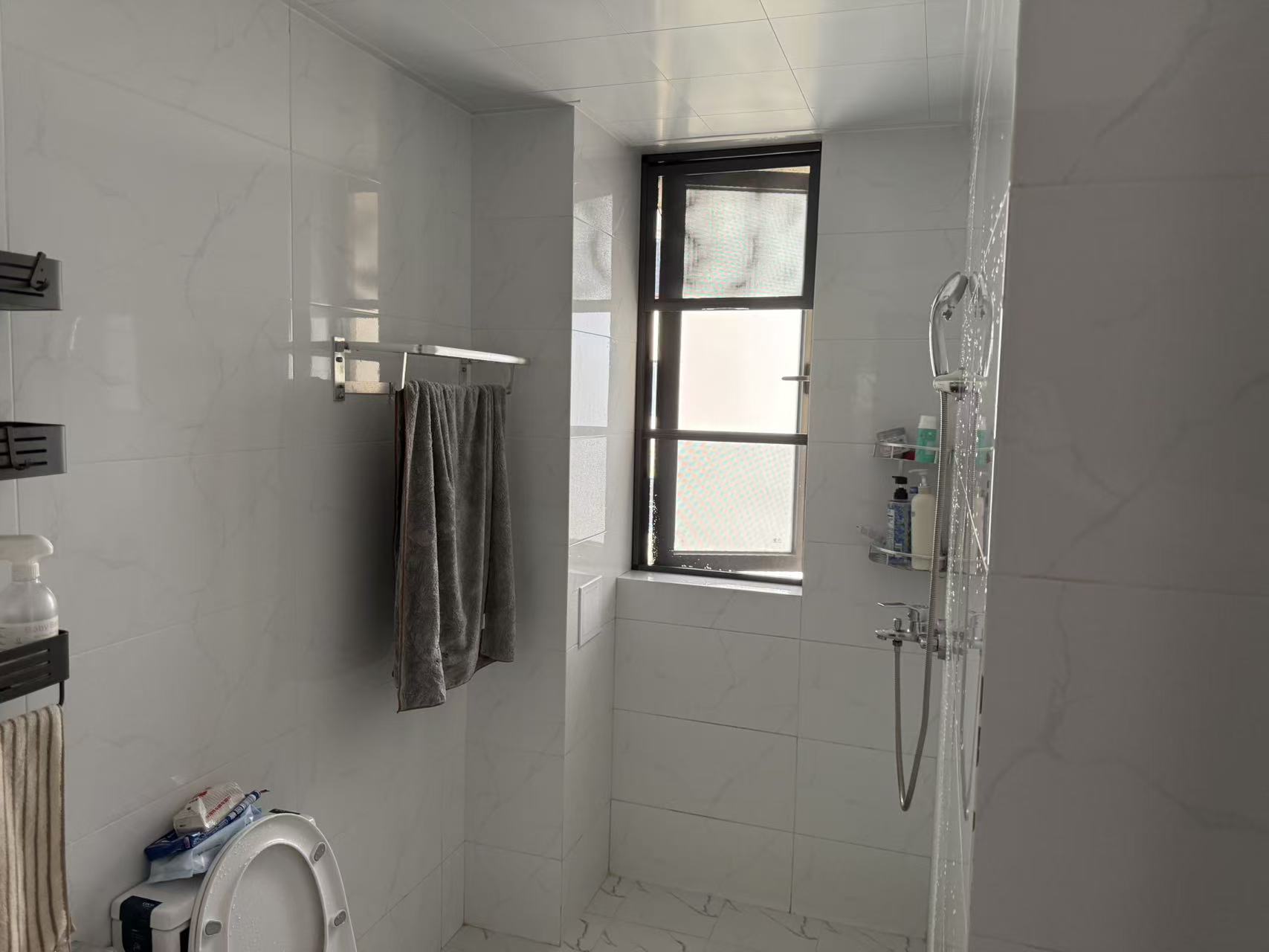 天街华府（海南新天地）  2室2厅1卫    3200.0元/月室内图