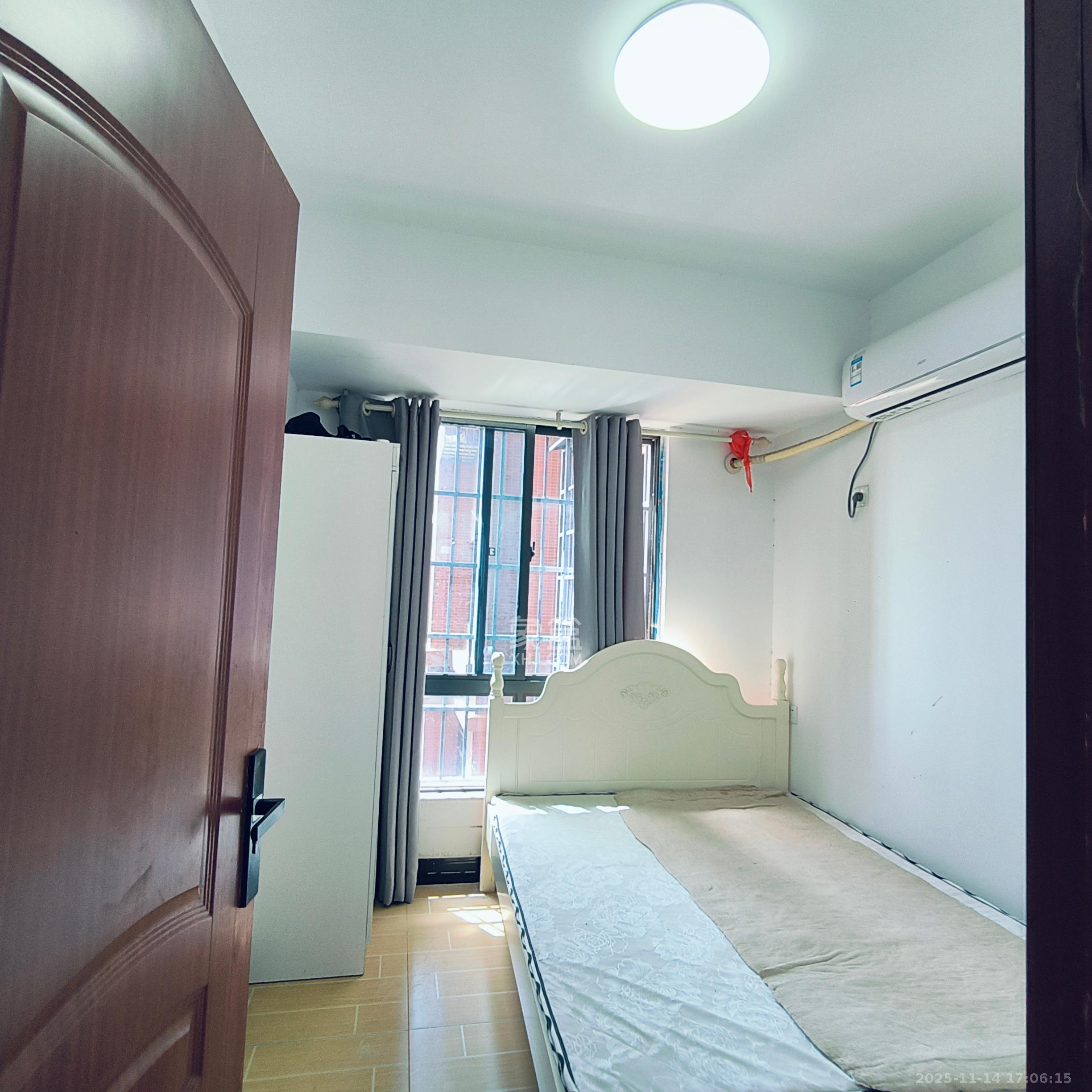 海德公园 4室2厅2卫 2200.0元/月 海德公园 4室2厅2卫 2200.0元/月室内图