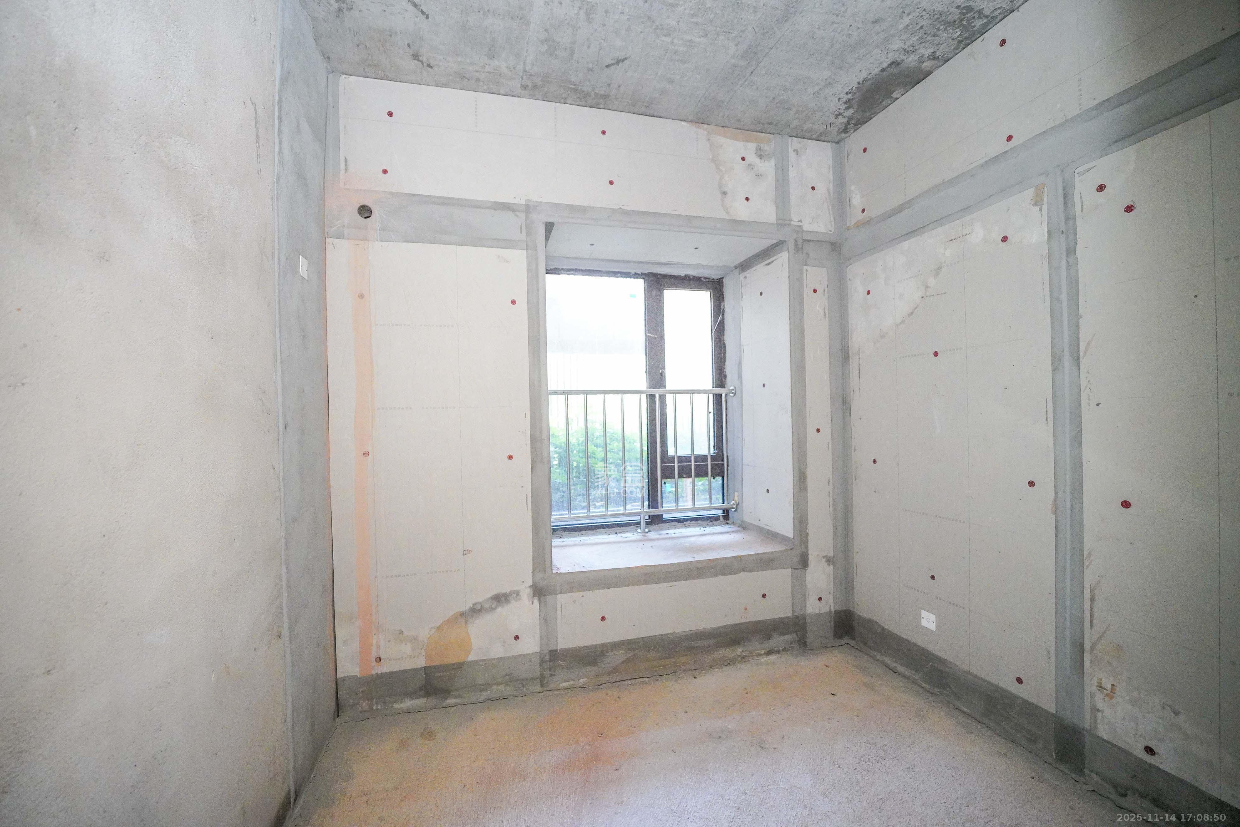 福天藏郡院子  3室2厅2卫    130.0万卧室