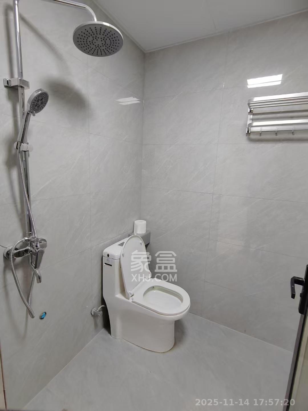 卓越伊景寓  1室1厅1卫    1500.0元/月室内图